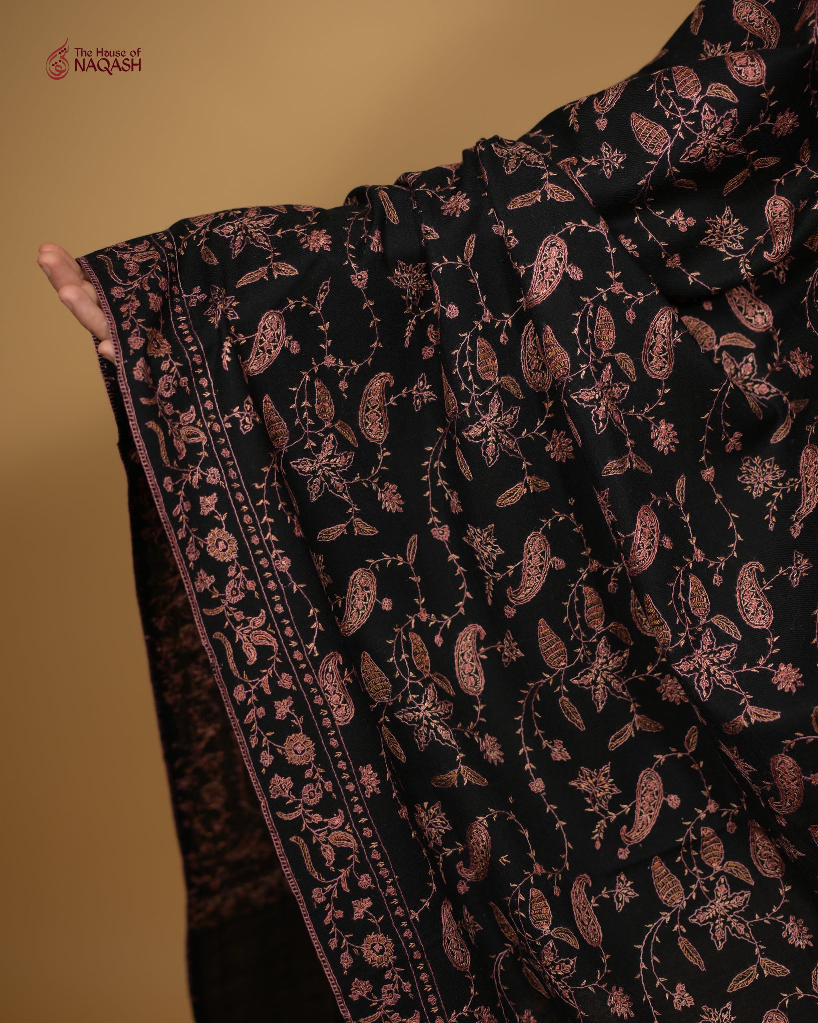 Vivid Jaal Woolen Shawl