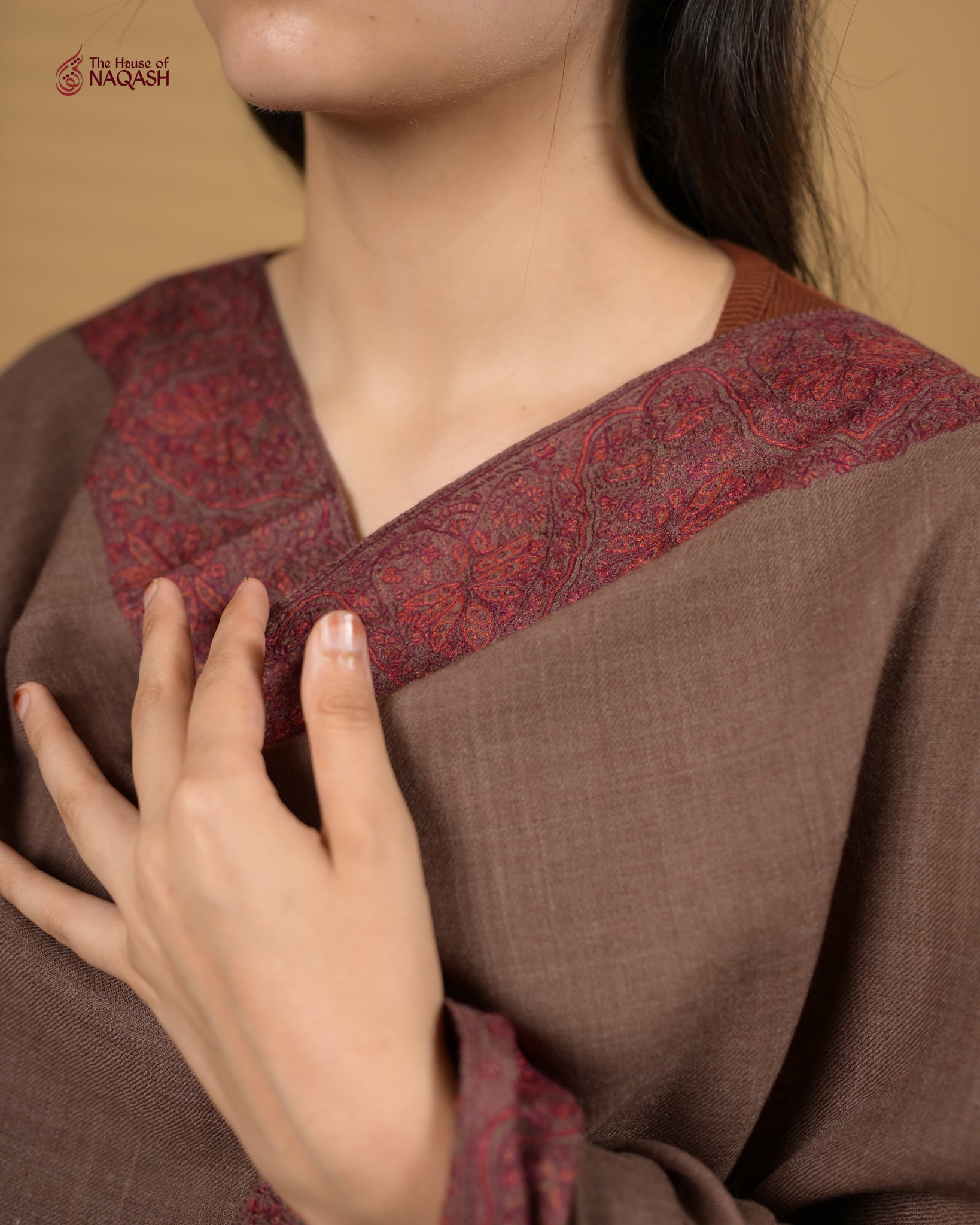 Earth’s Embrace Woolen Shawl