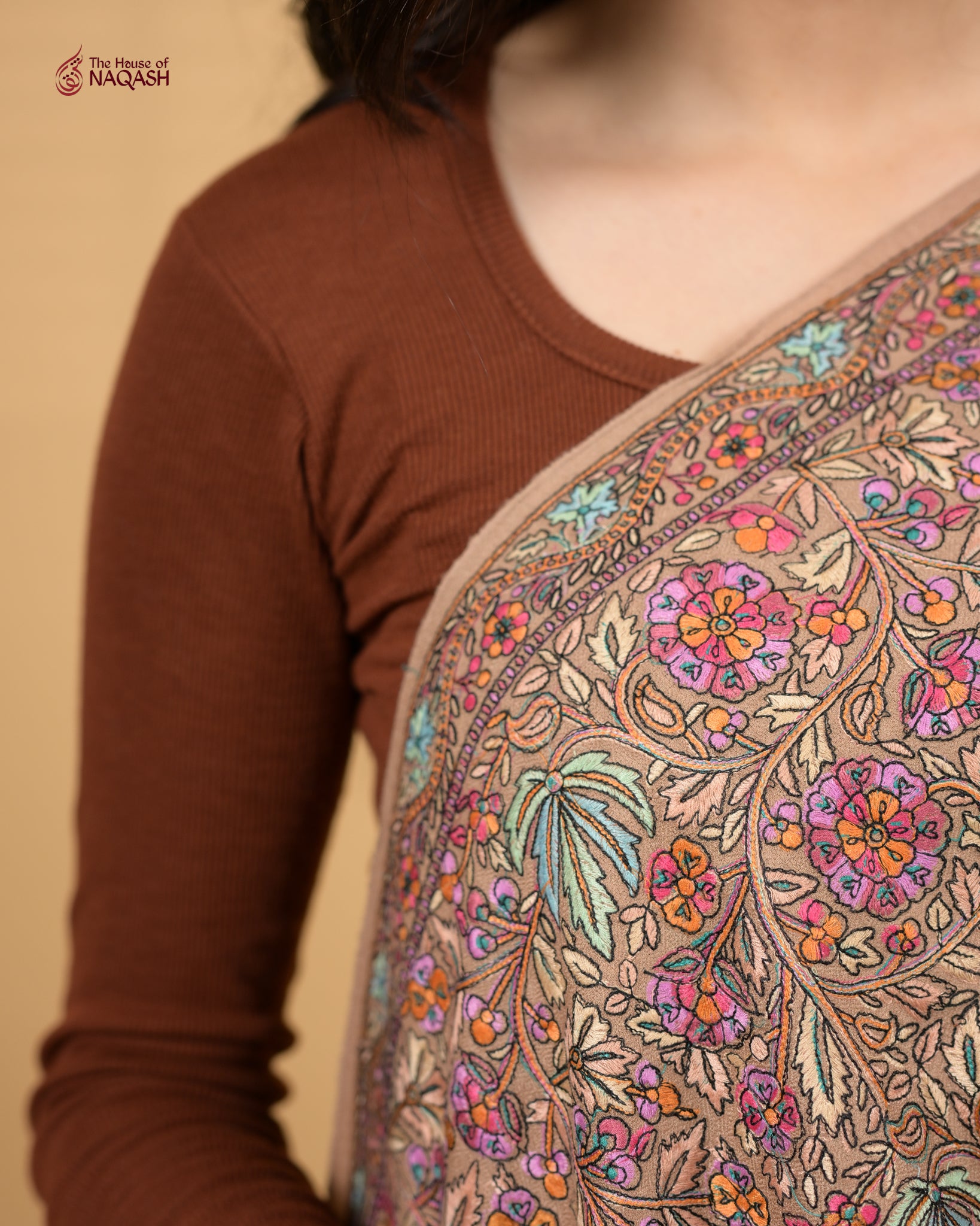 Jamawar Accent Woolen Wrap