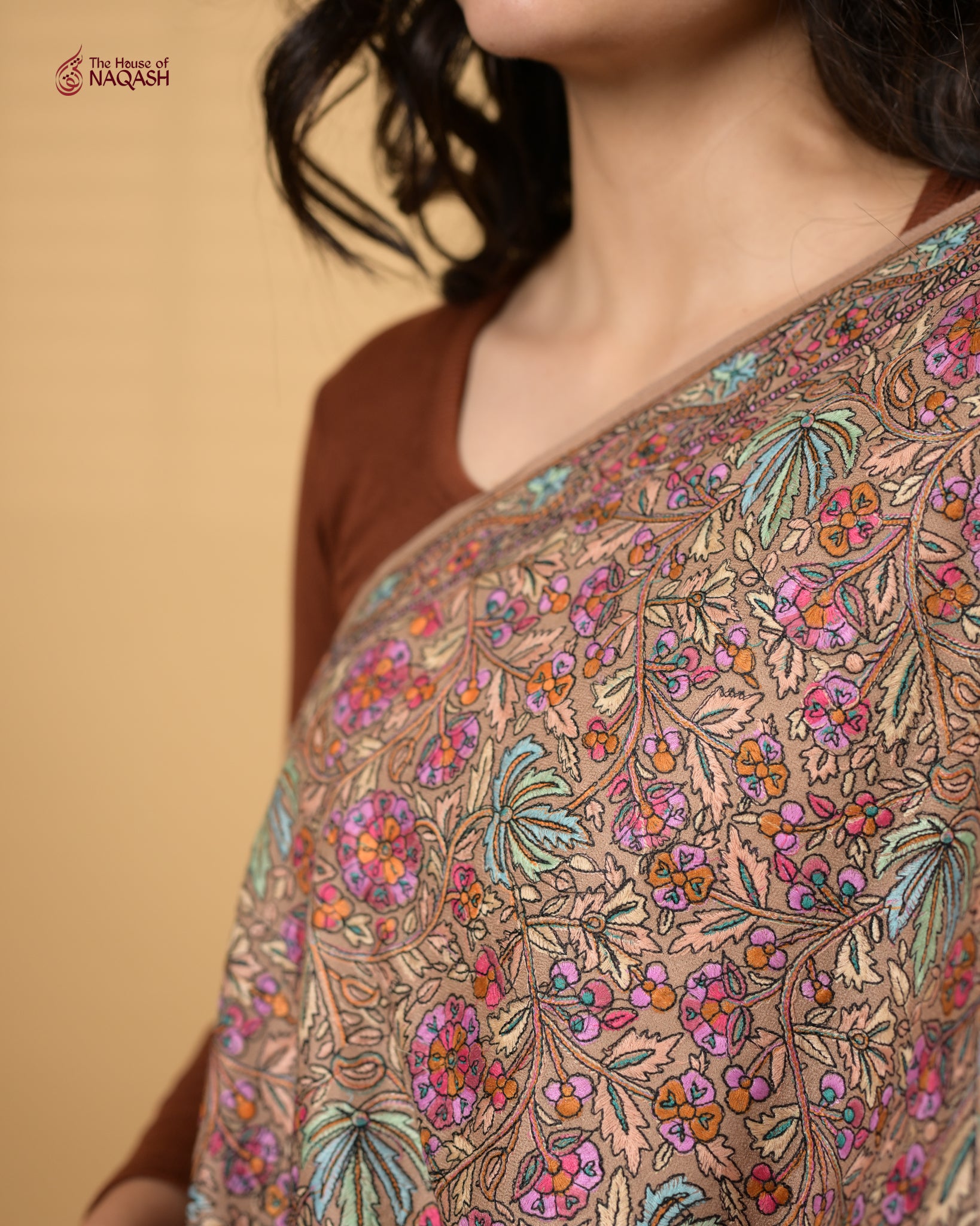 Jamawar Accent Woolen Wrap