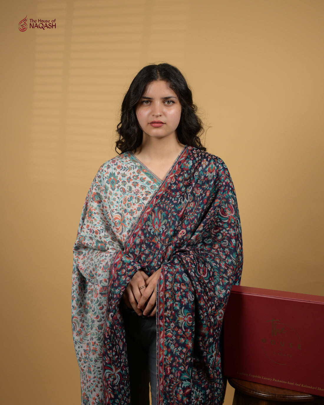 Obsidian Cream Reversible Shawl