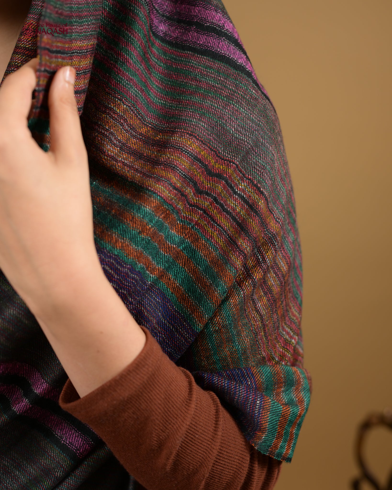 Posh Black Elegant Striped Wrap