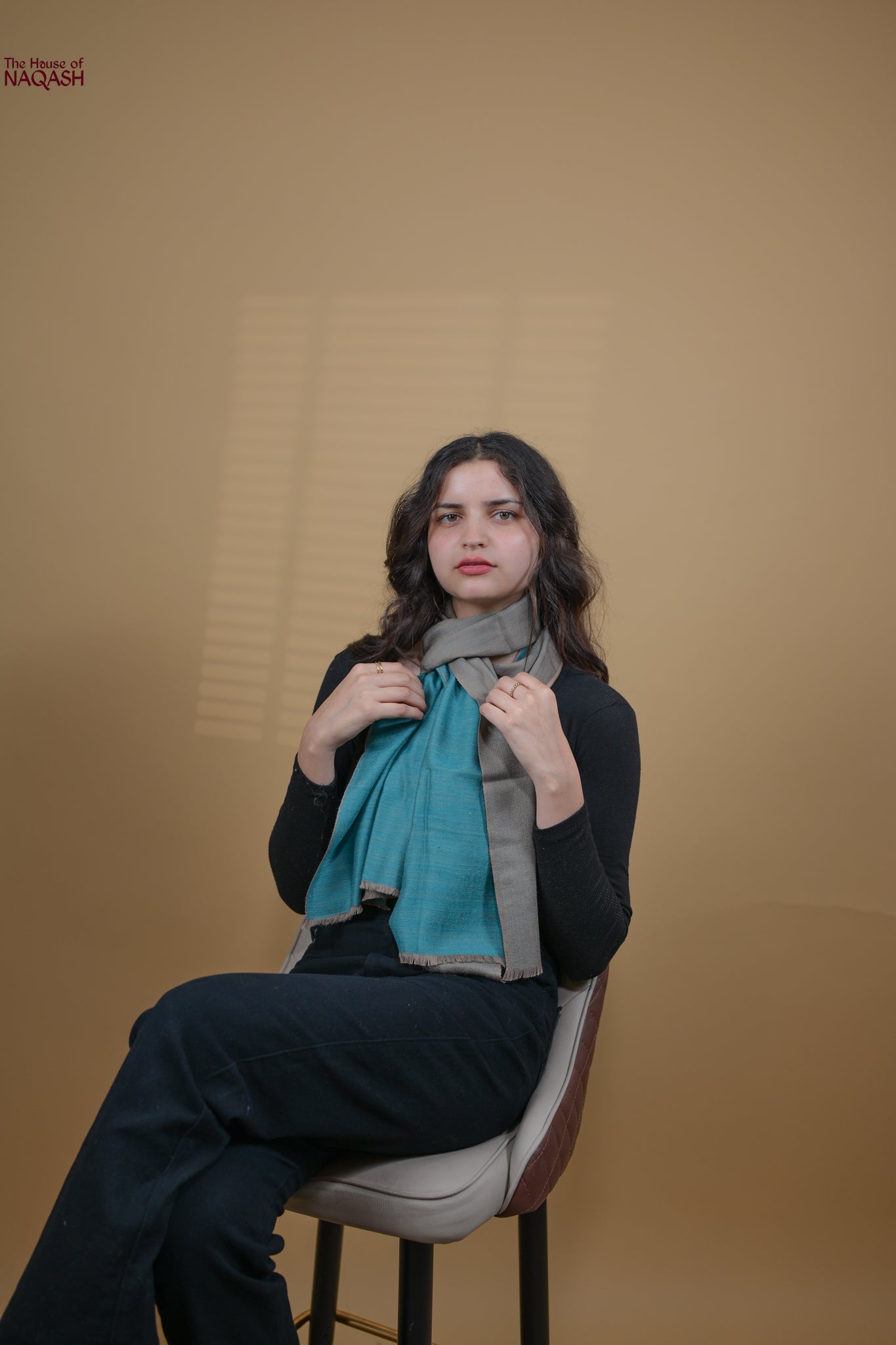 Azure Drift Reversible Woolen Scarf