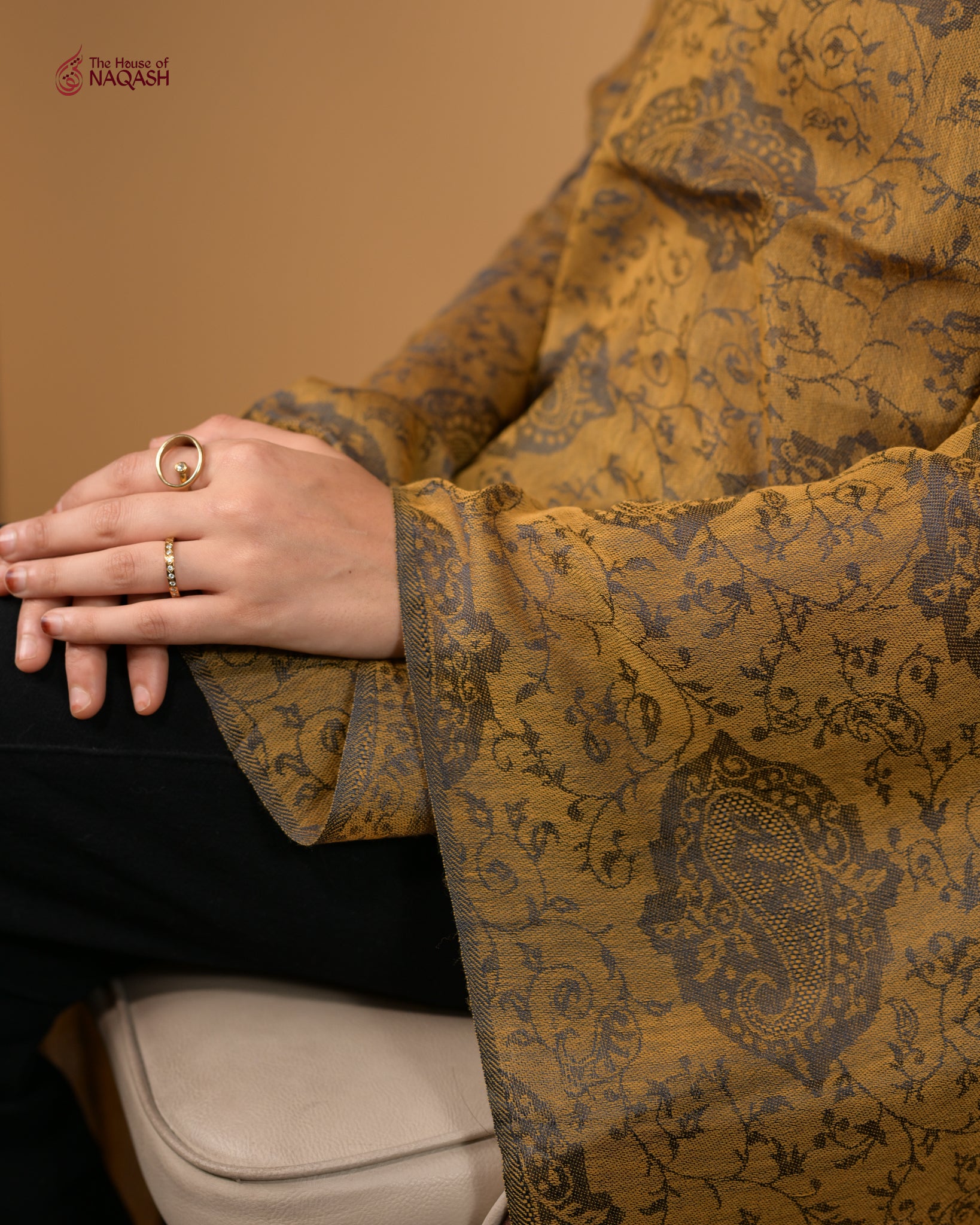 Honey Mustard Cape