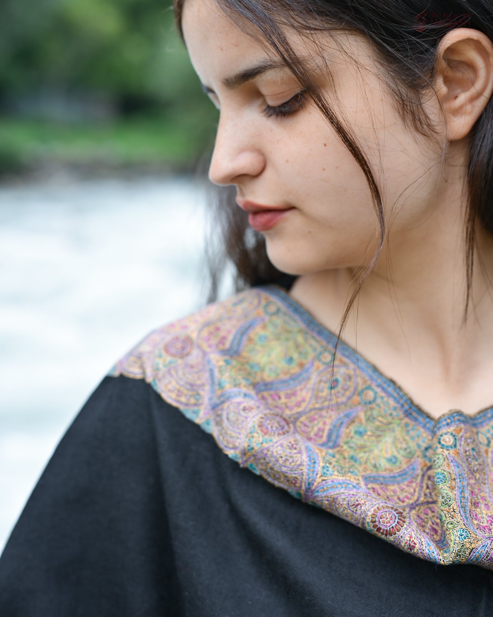 Black Sozni Embroidered GI Pashmina Wrap