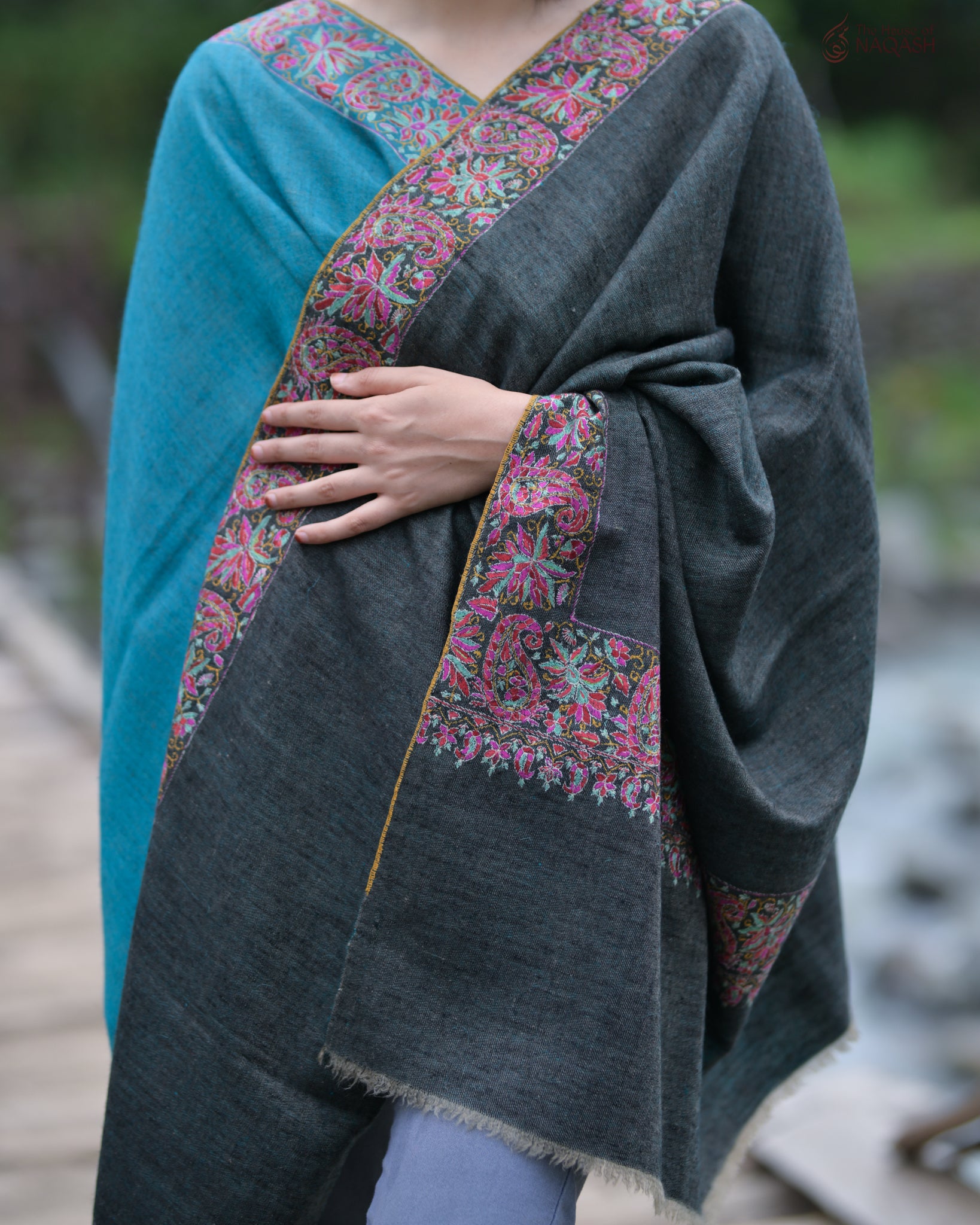 Flip Reversible GI Pashmina Shawl