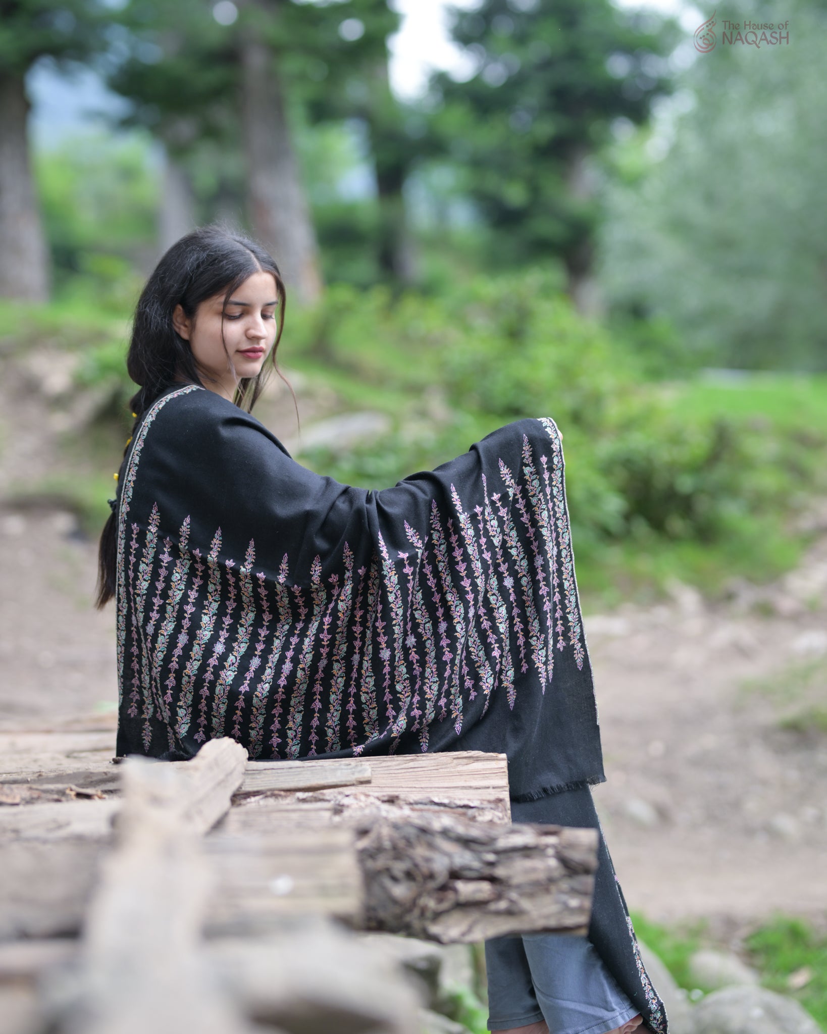Obsidian Grace Pashmina Shawl