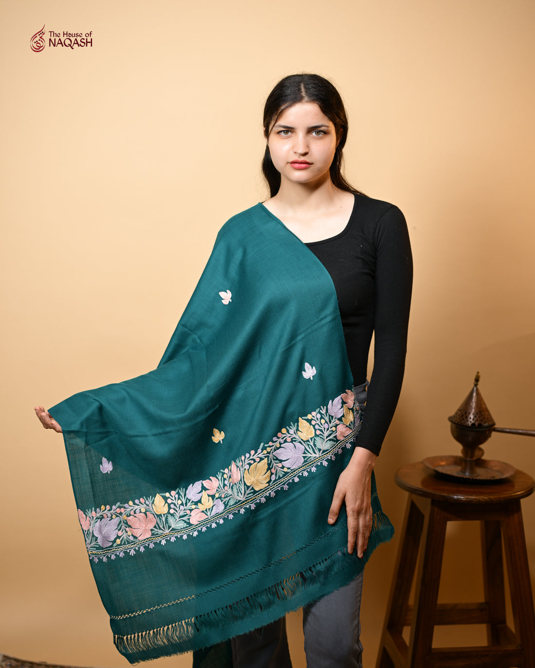 Graceful Ari machine work Stole