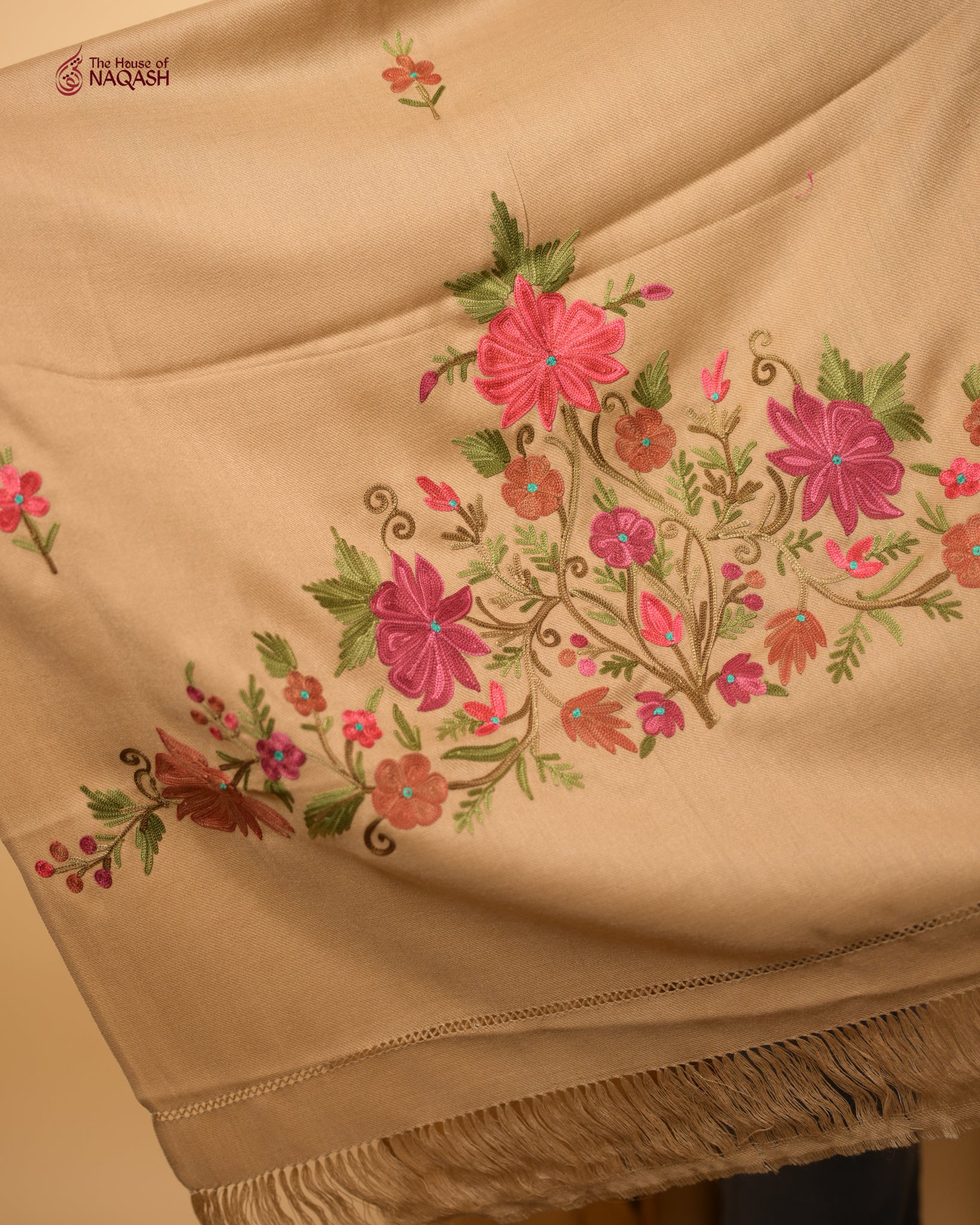 Intricate Ari Symphony Stole