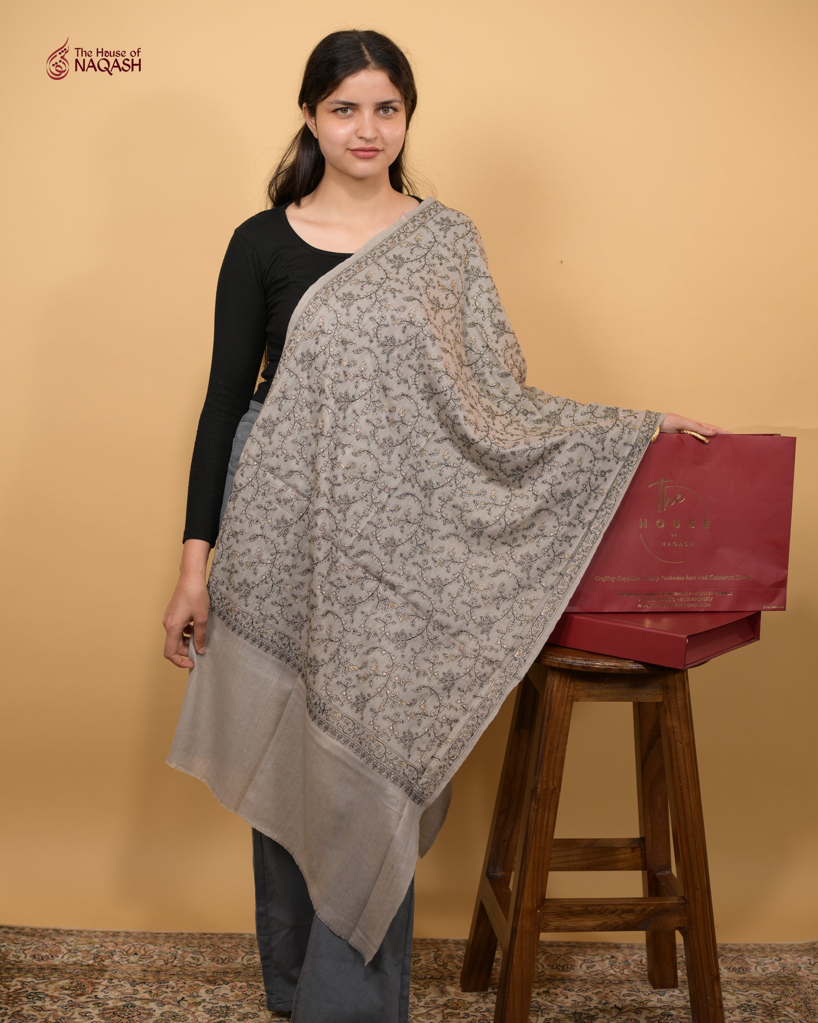 Earthy Elegance Jaaldar