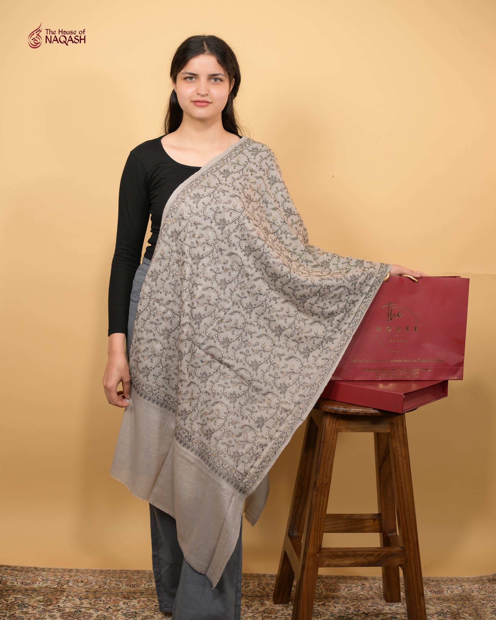 Earthy Elegance Jaaldar