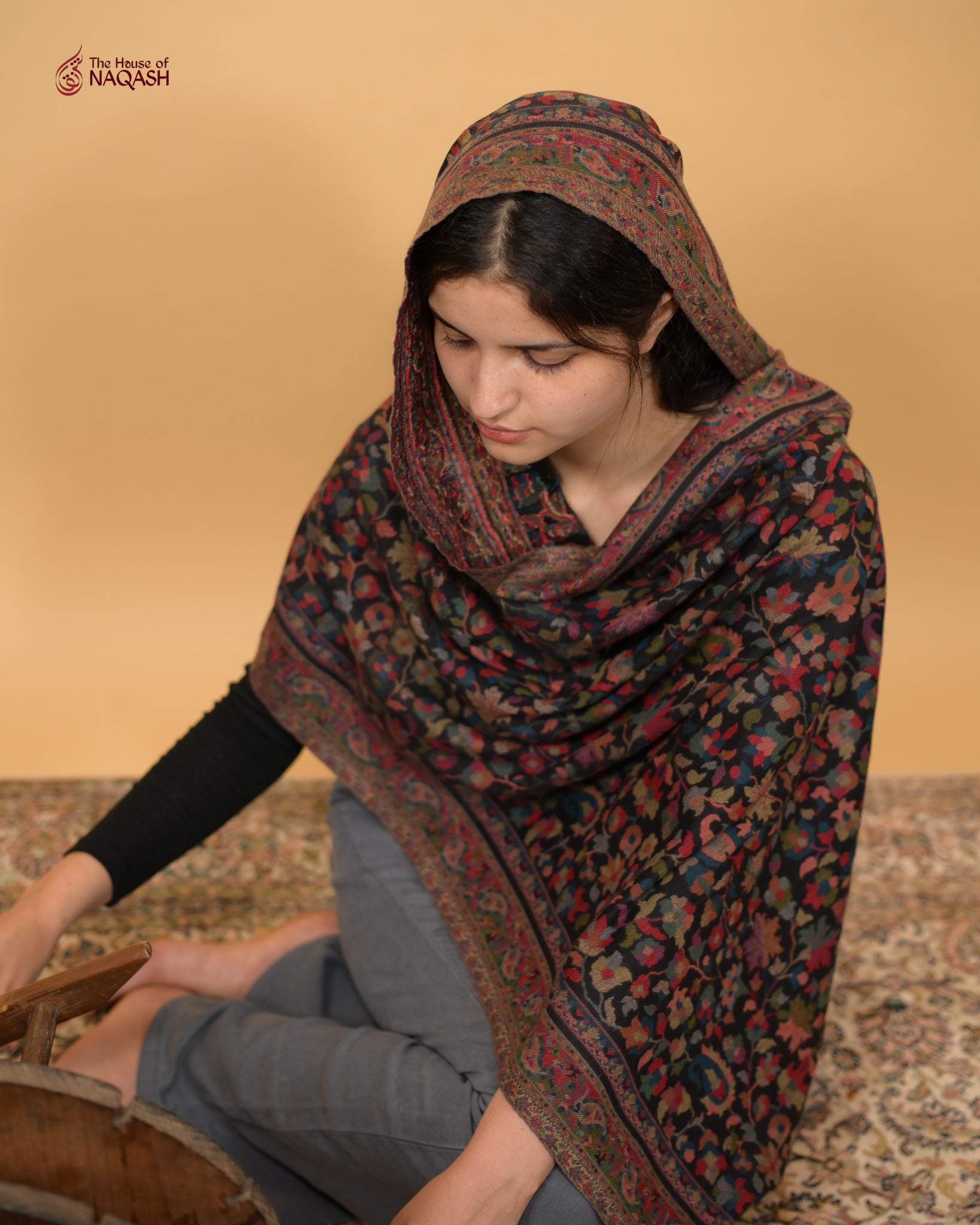 Radiant Black Gold Loom