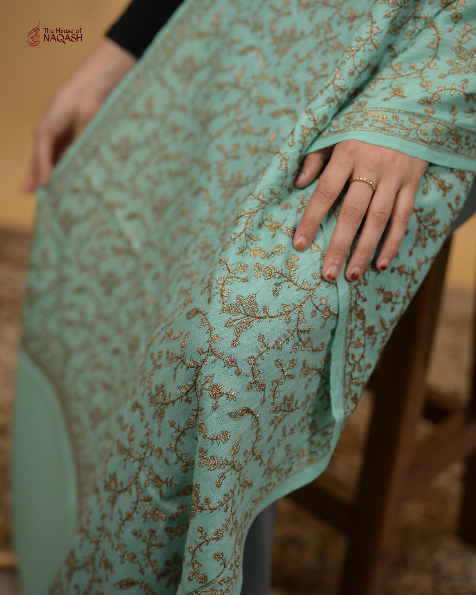 Turquoise Zari Jaal Stole