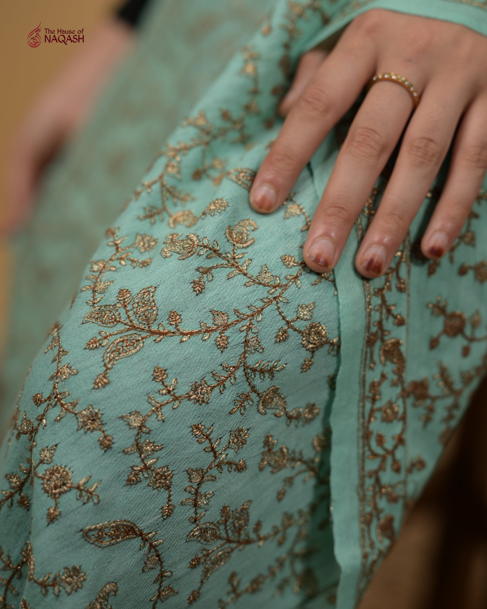 Turquoise Zari Jaal Stole