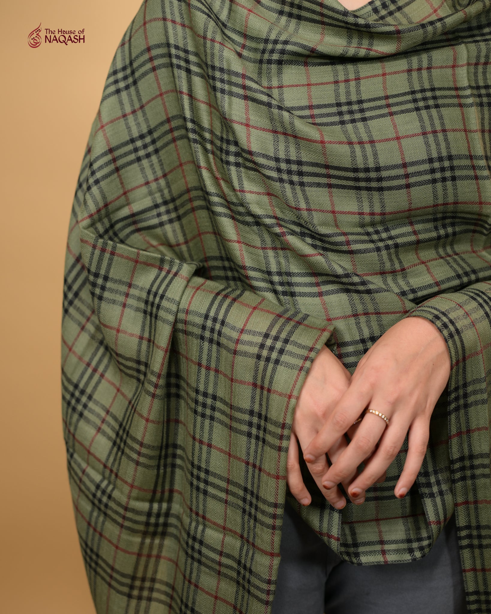 Forest Line Motif Wrap