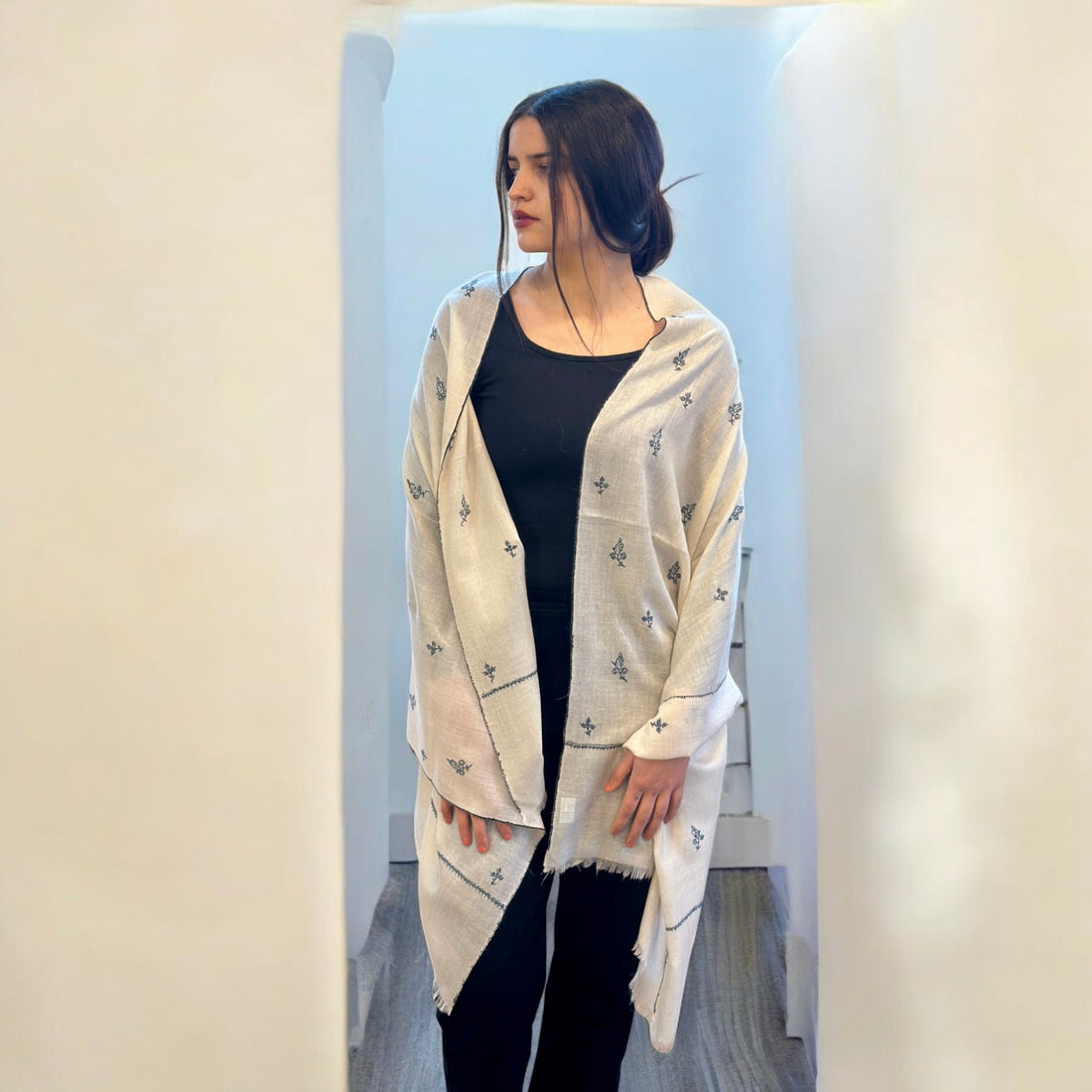 Ivory Elysium Buti Dar Pashmina Stole