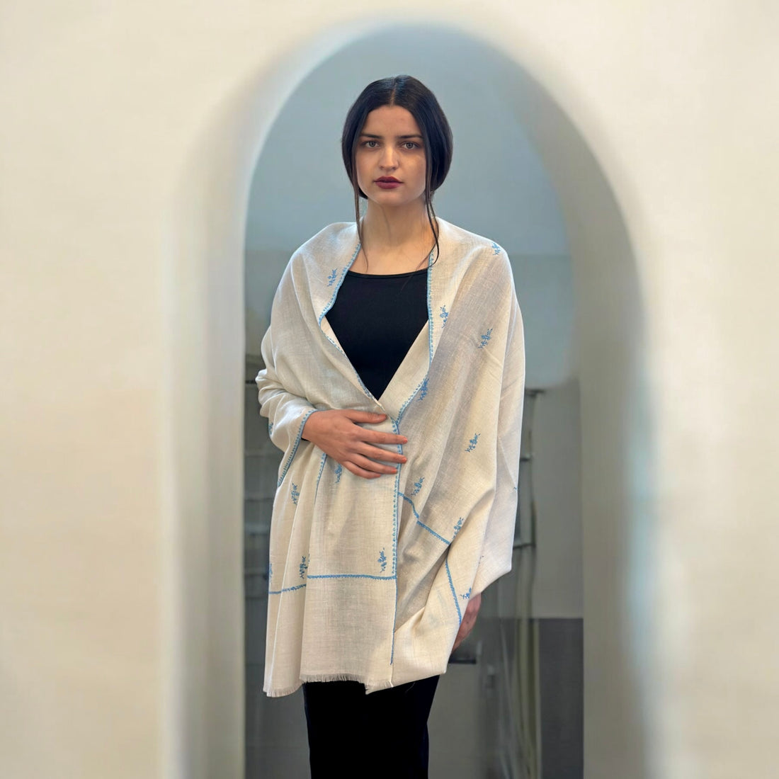 Ivory Rhapsody Buti Dar Pashmina Stole