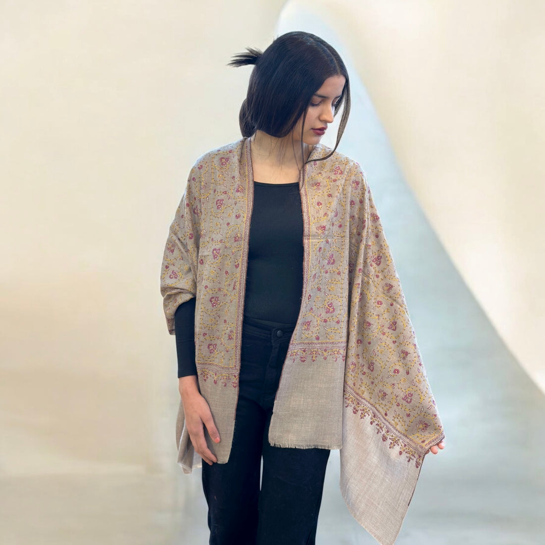 Ethereal Essence Handwoven Pashmina