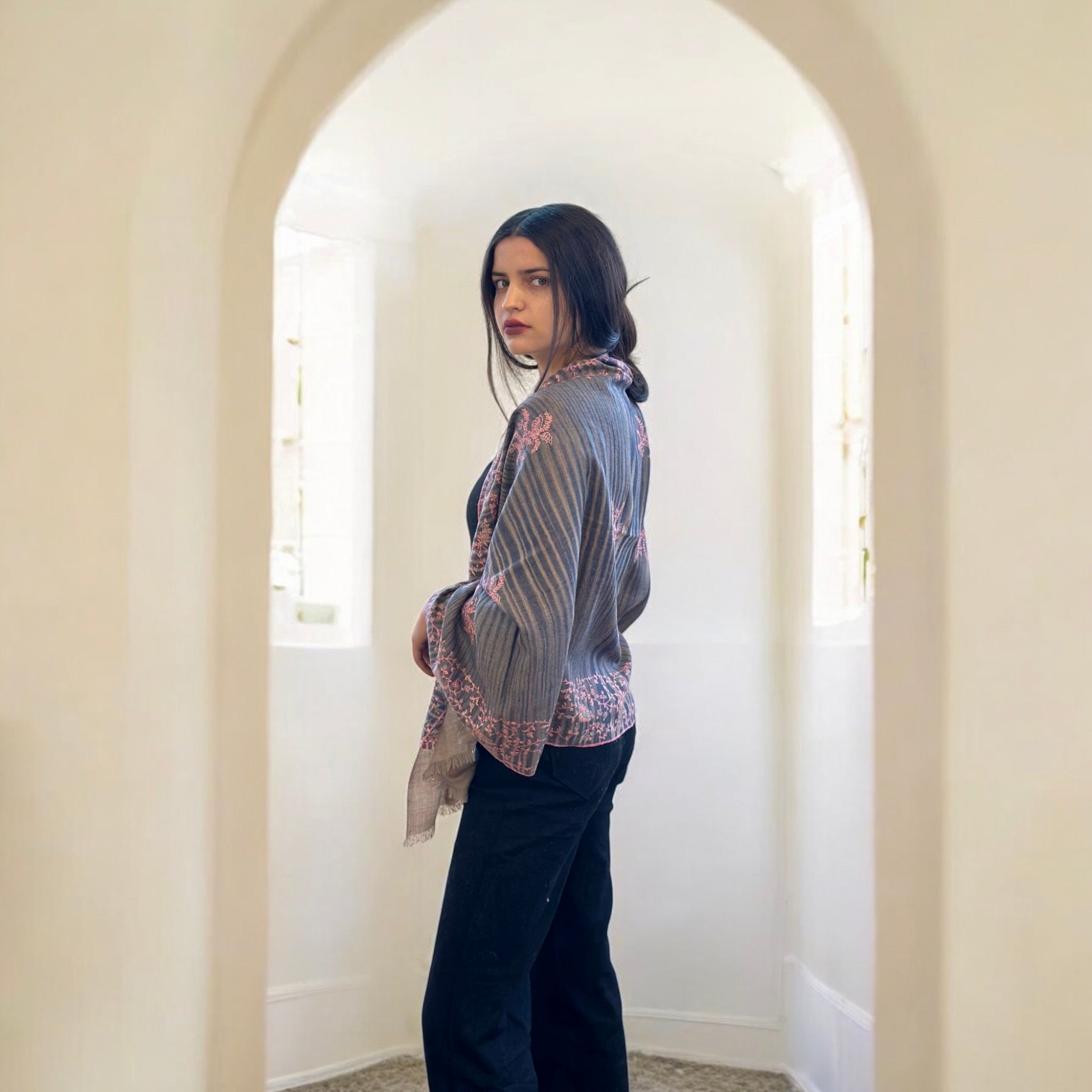 Natural Noir Handwoven Pashmina