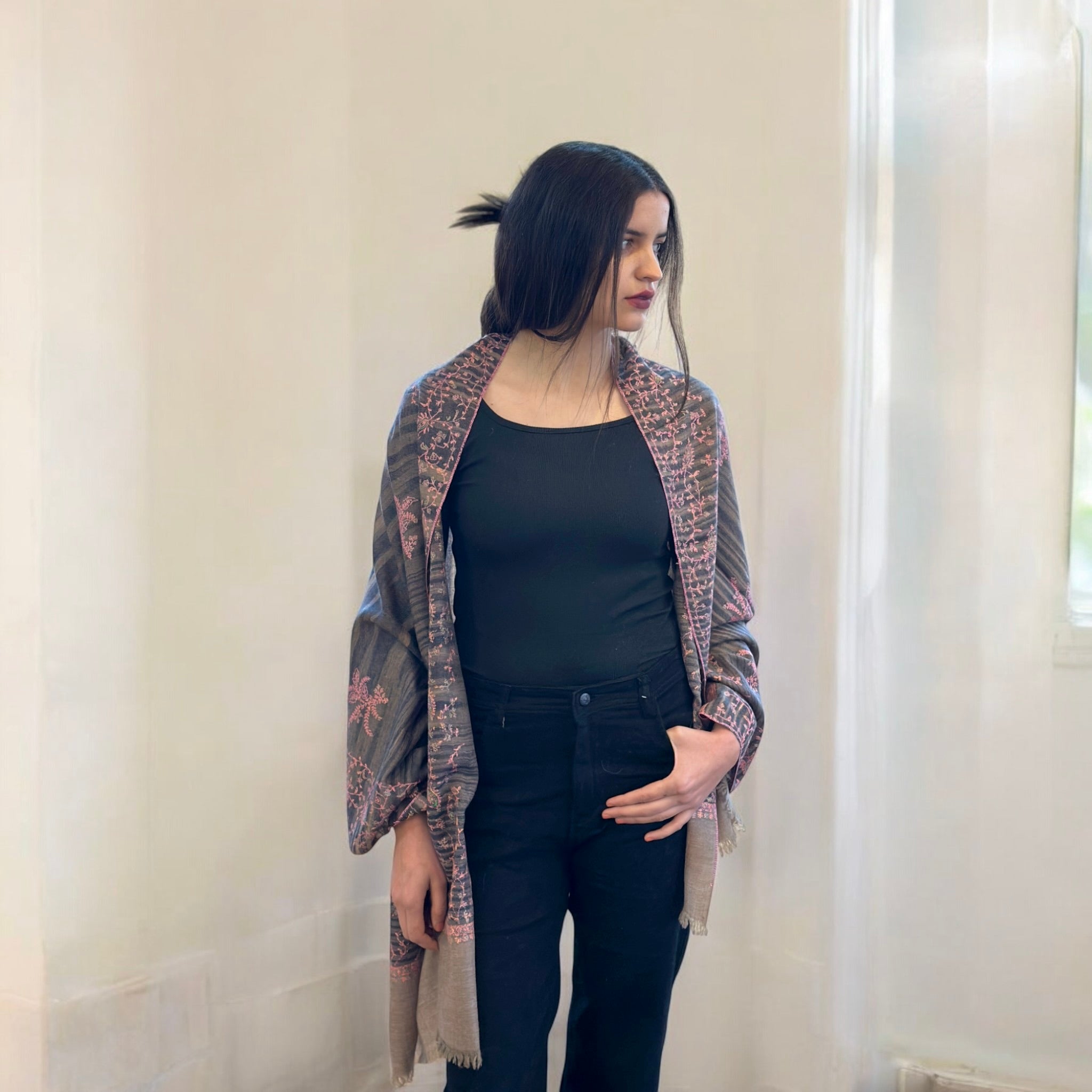 Natural Noir Handwoven Pashmina