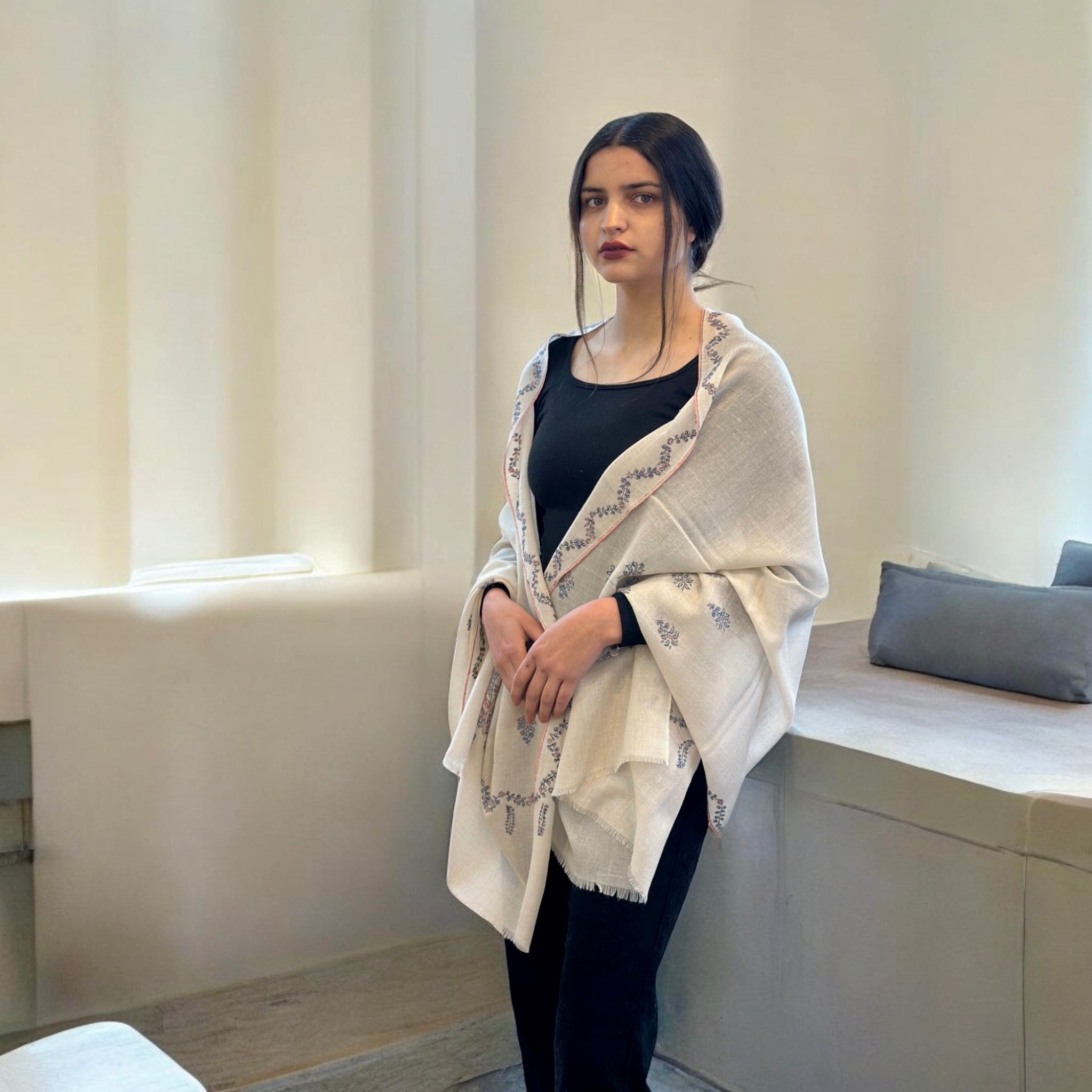 Luminous Handwoven Pashmina