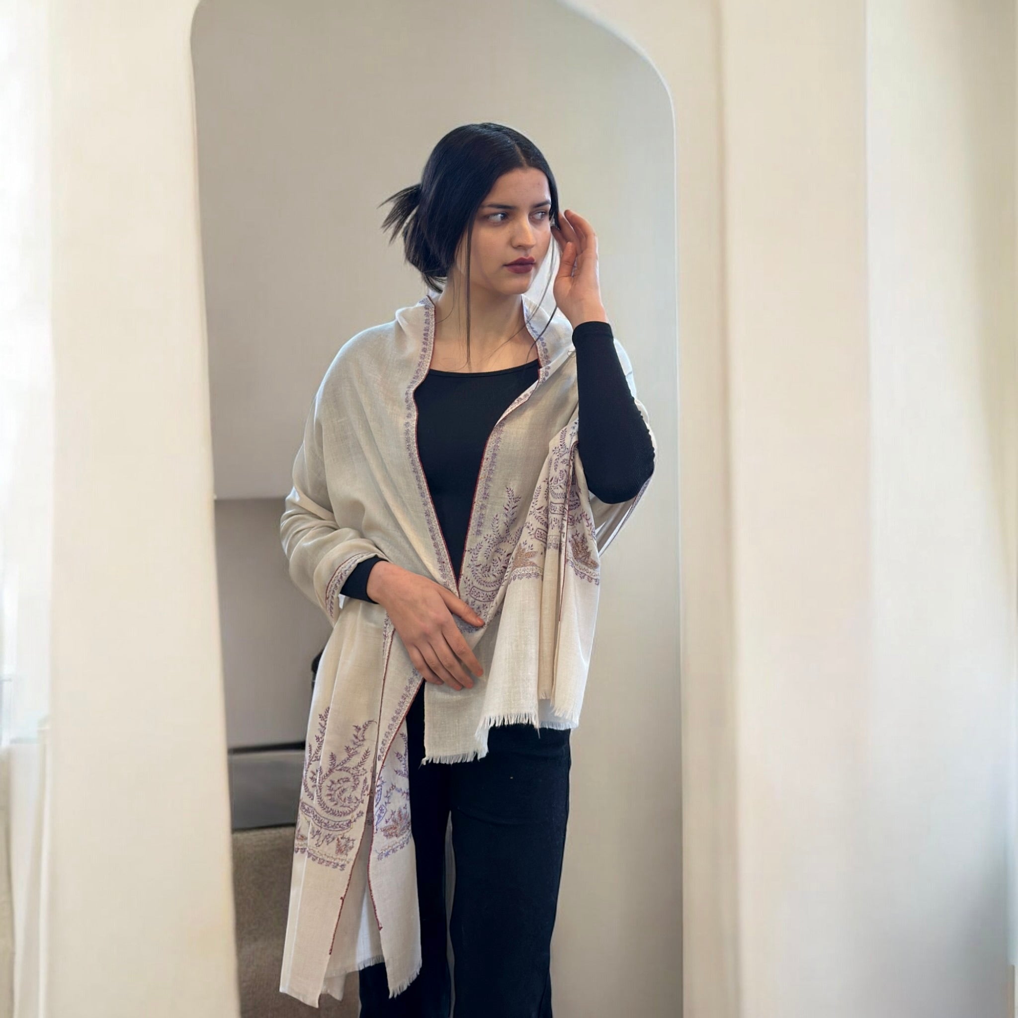 Ethereal White Handwoven Pashmina