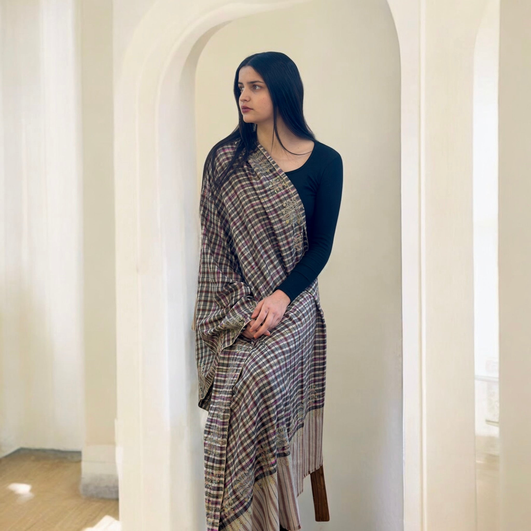 Beige and Noir Pashmina Shawl with Sozni Embroidery