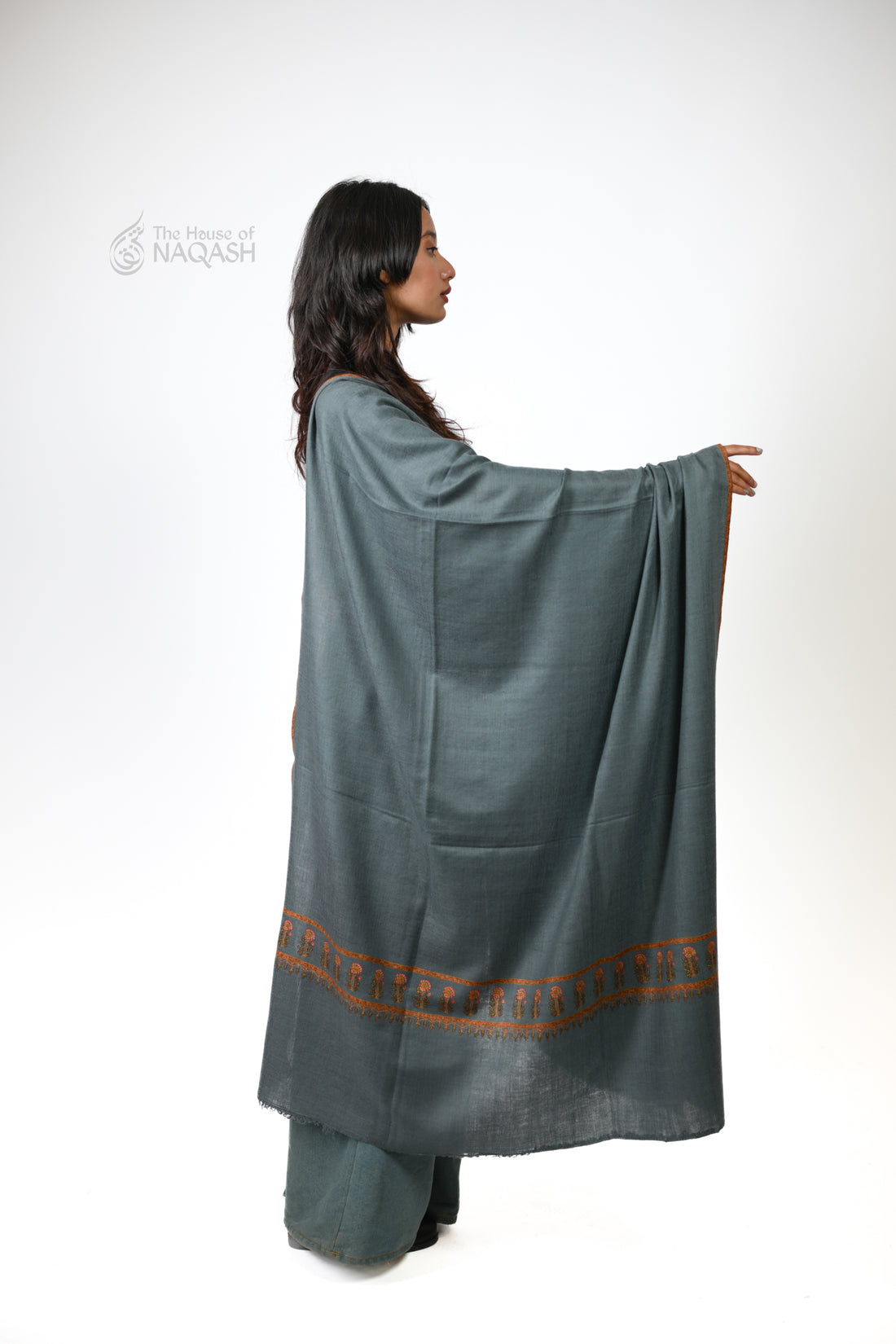 Palledar Floral Sozni Hand Embroidered GI Pashmina Shawl