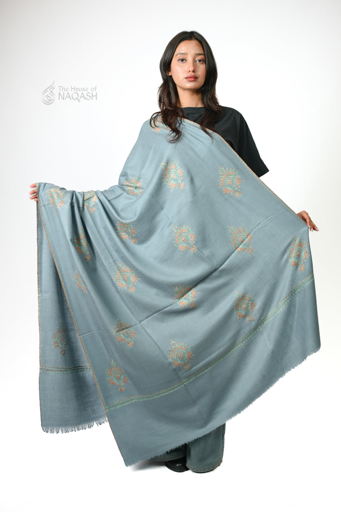 Grey Jacquard Hand-Embroidered GI Pashmina Shawl