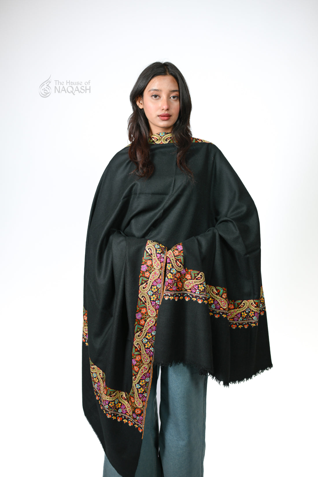 Ebony Veil Hand-Embroidered GI Pashmina Shawl
