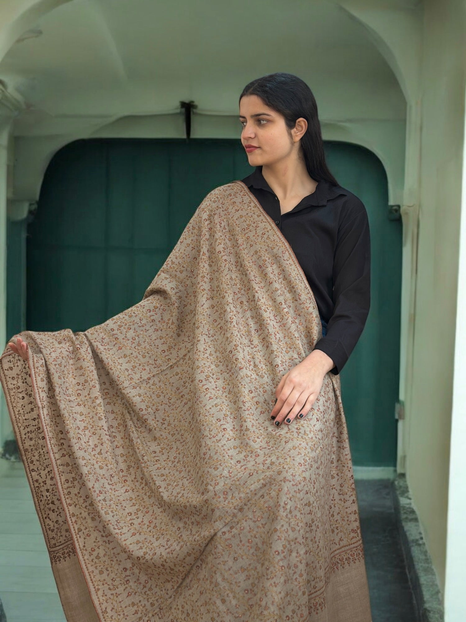 Verdant Bloom Jaal GI Pashmina Shawl