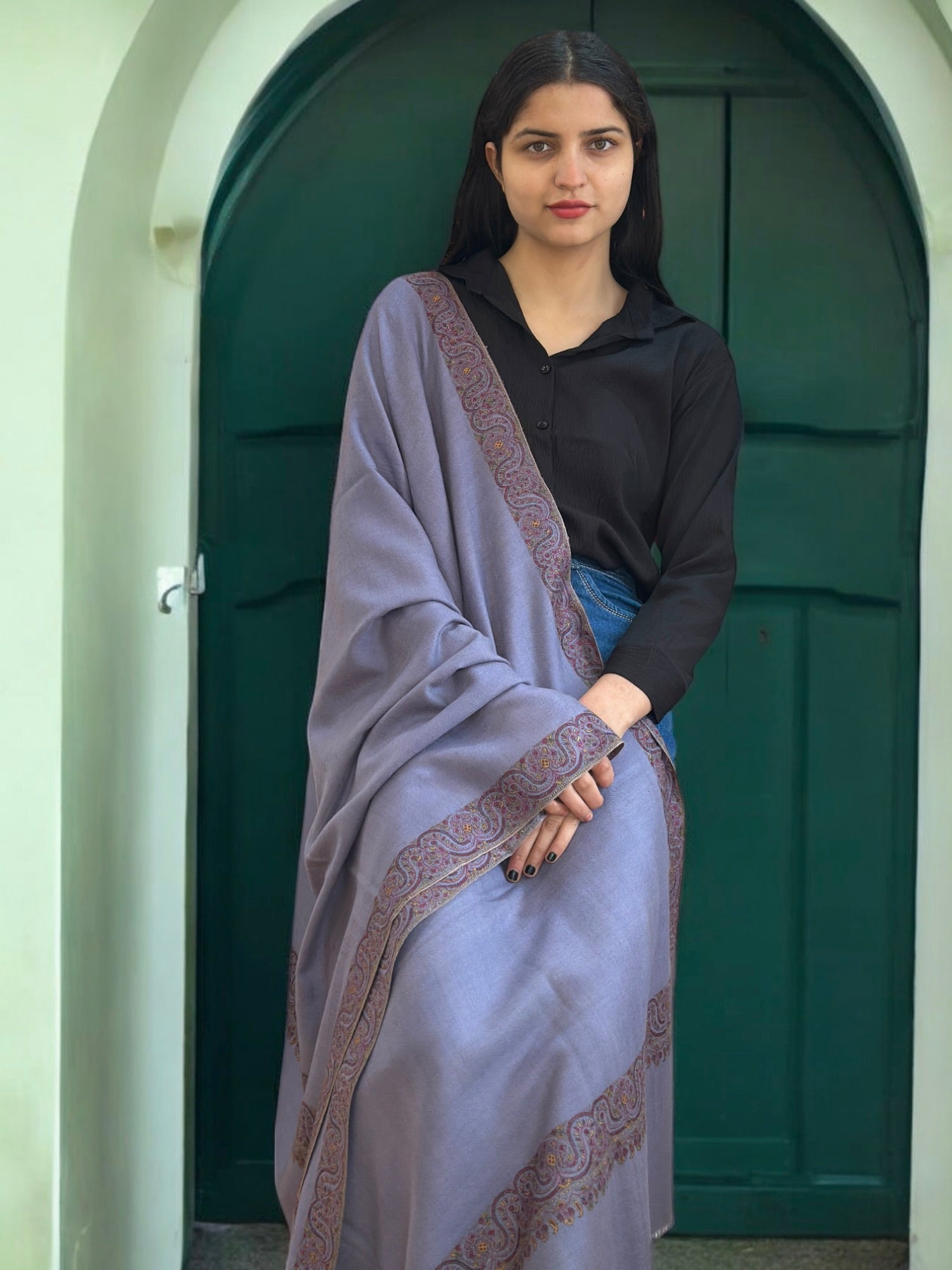 Nocturne Radiance GI Pashmina Shawl