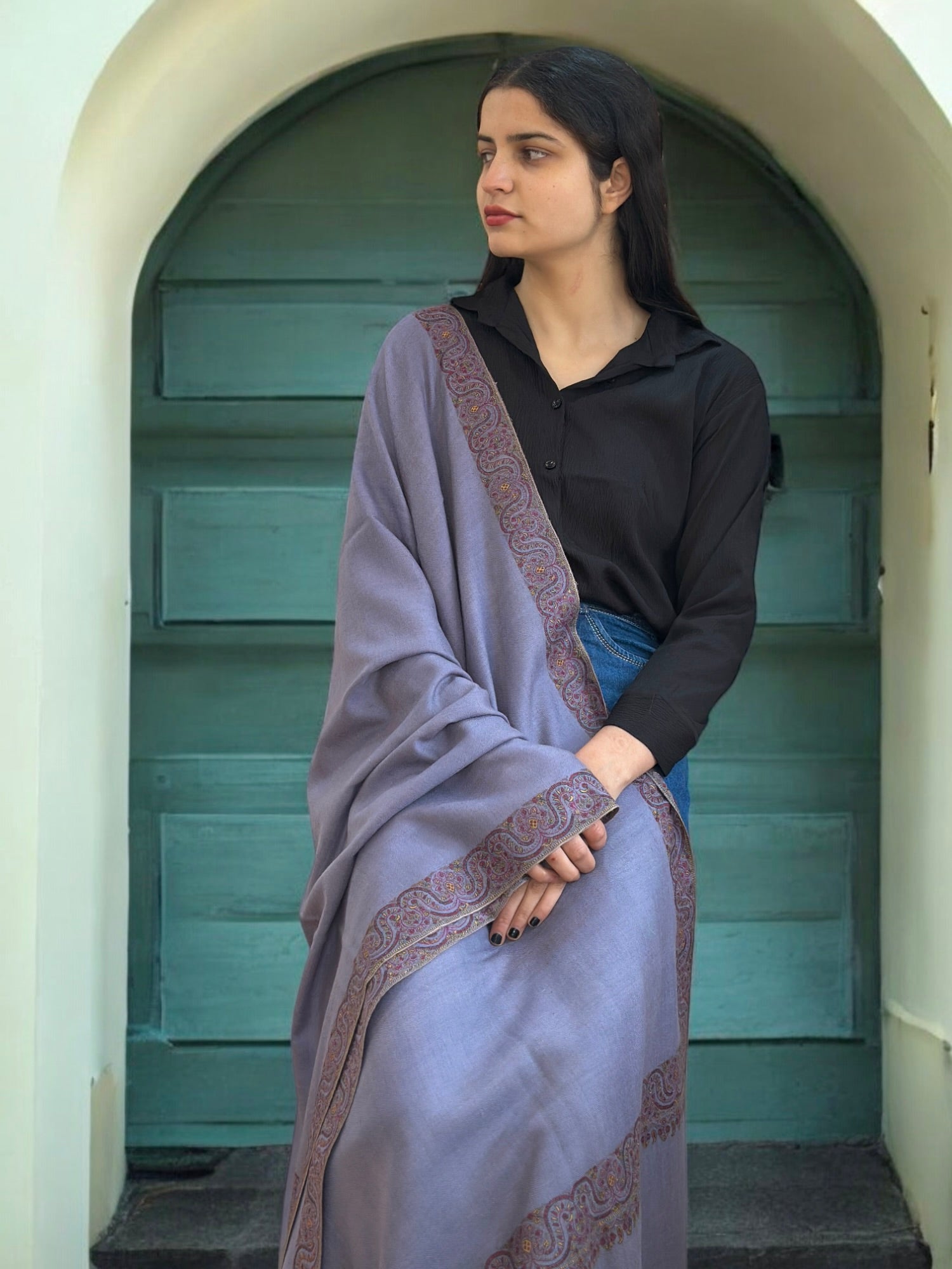 Nocturne Radiance GI Pashmina Shawl