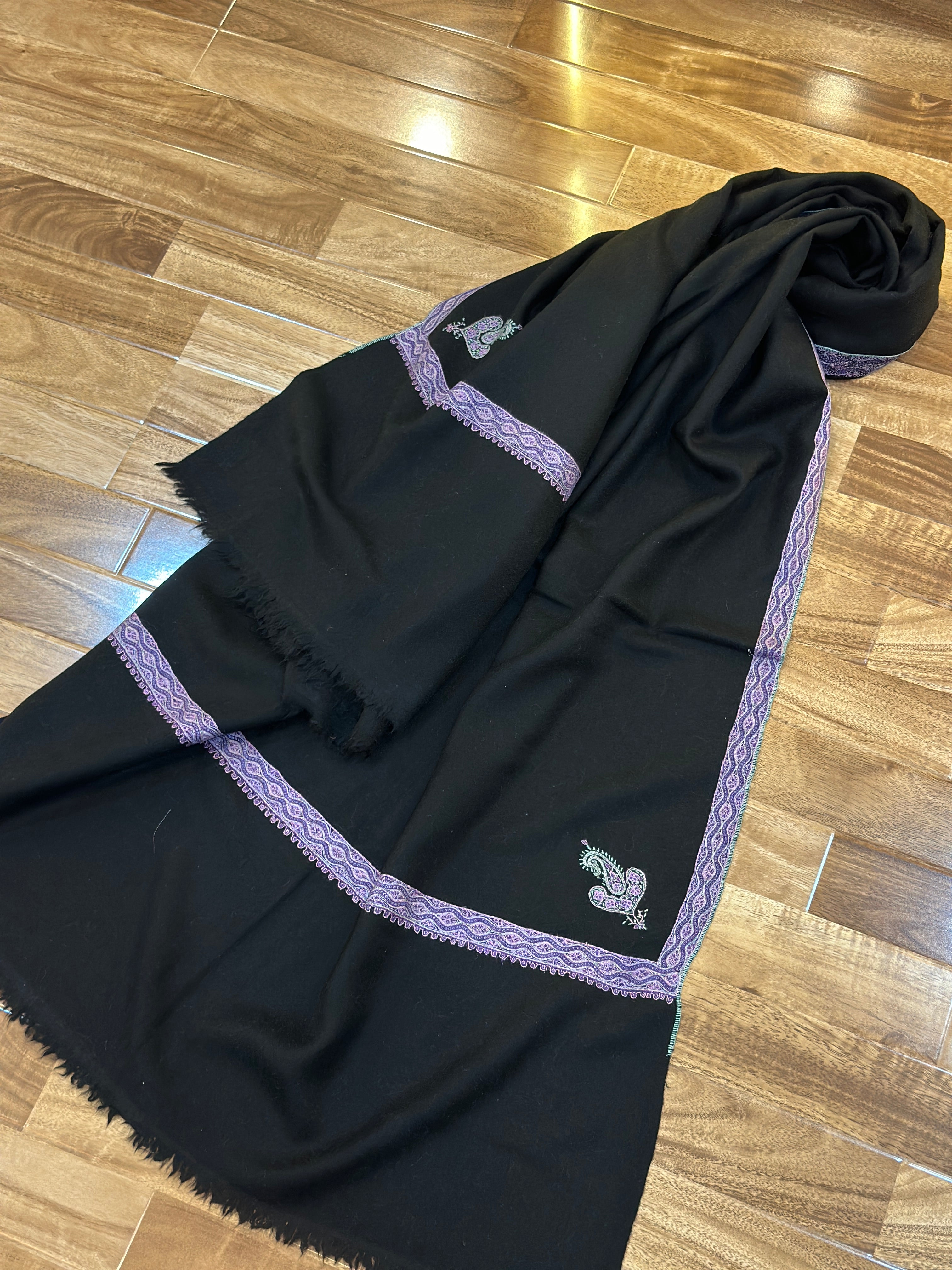 Black Elegance GI Hashidaar Shawl