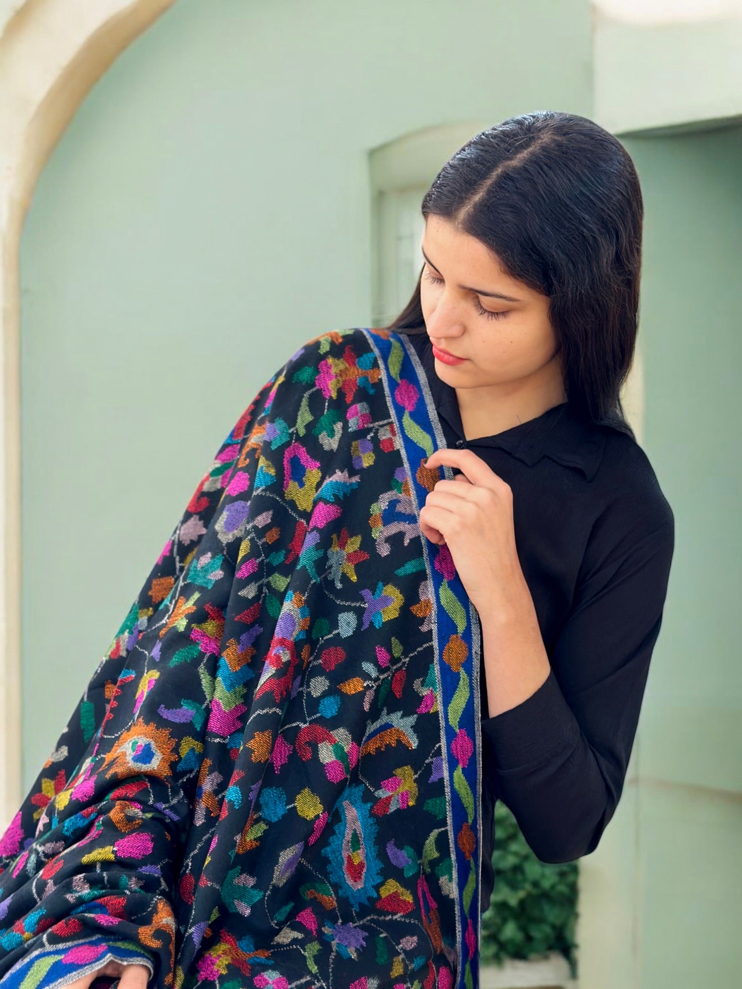 Amara Black Kani Pashmina Shawl