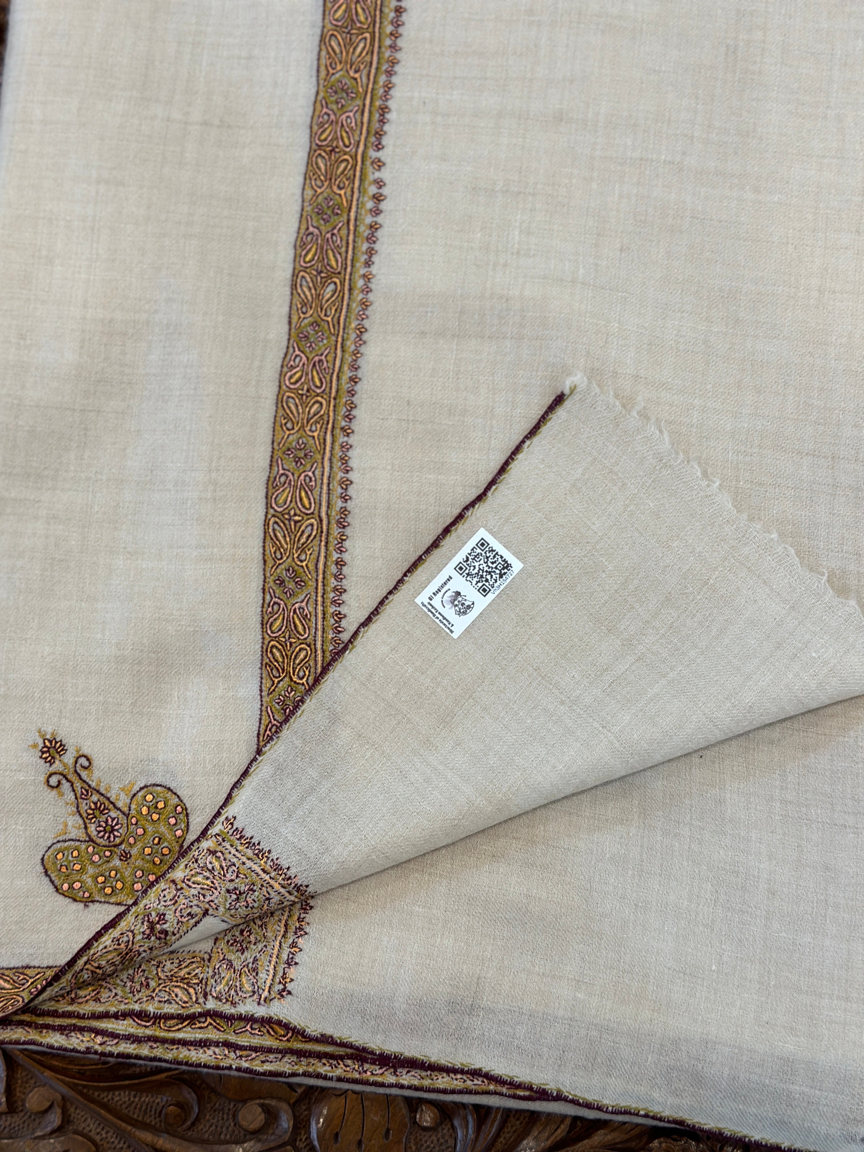 Elegant Gent’s GI Pashmina Shawl