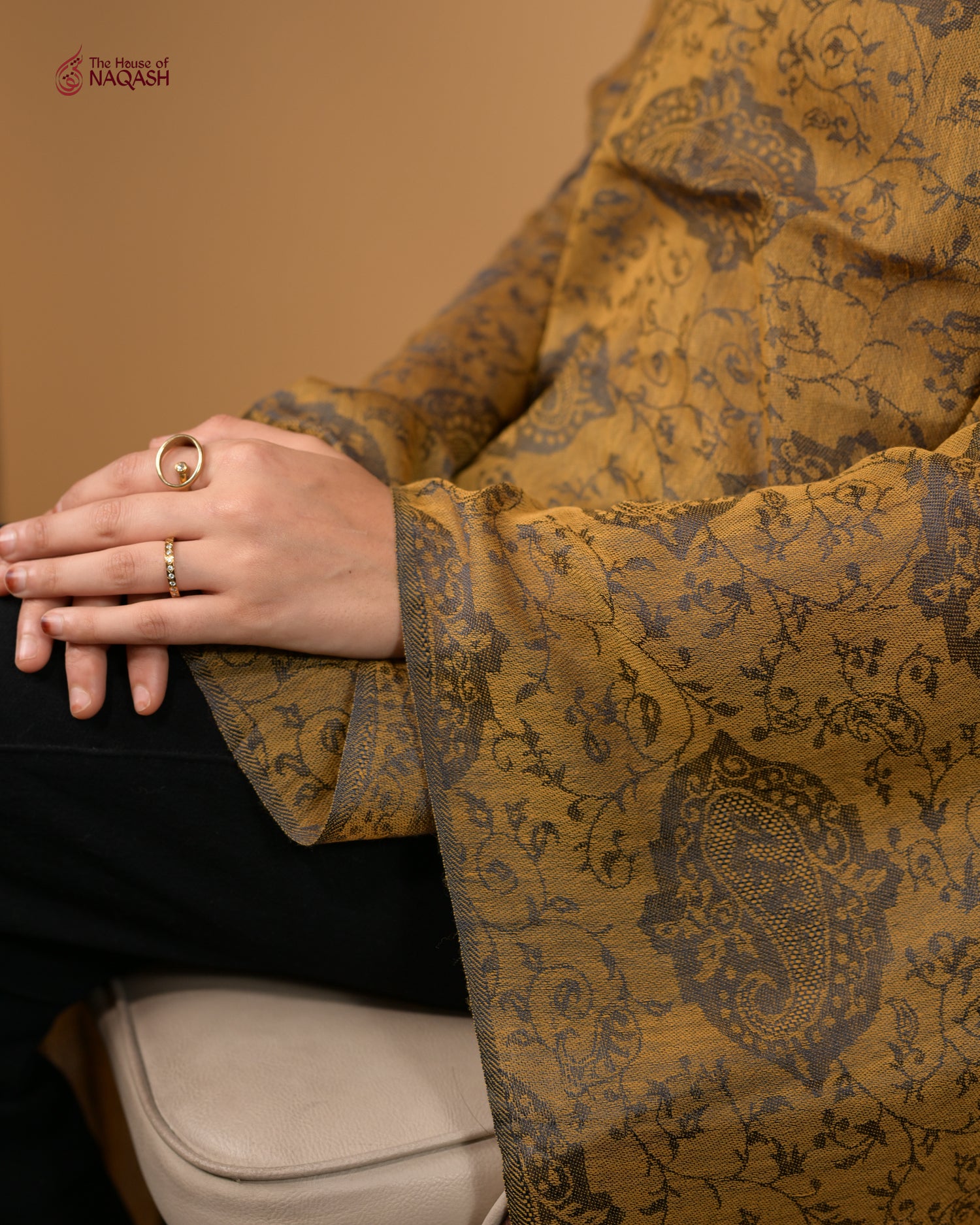Honey Mustard Cape