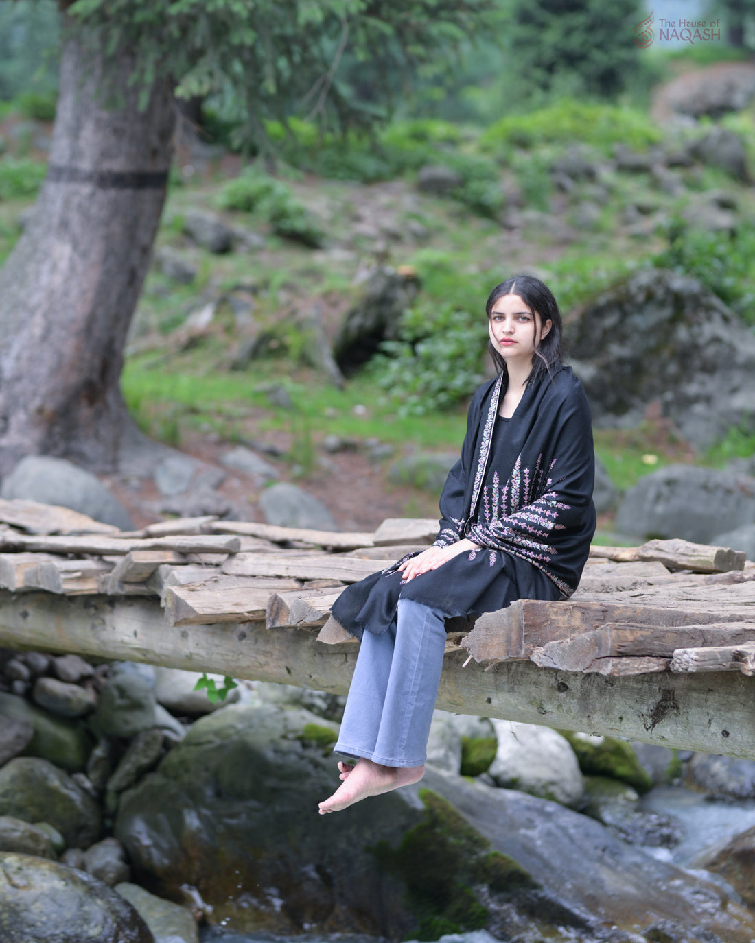 Obsidian Grace Pashmina Shawl