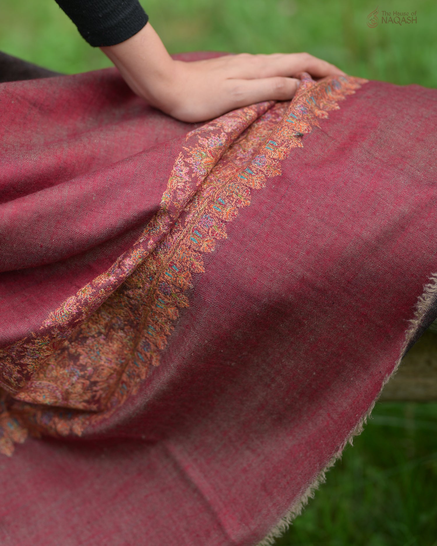 ReveriSilk Elegance Reversible GI Pashmina Shawl