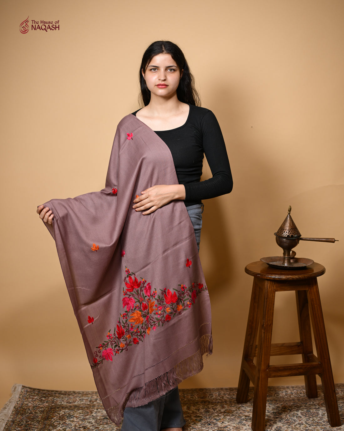 Whispers of Ari Beauty Stole