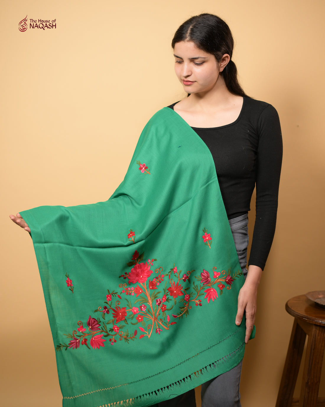 Ari Delightful Stole