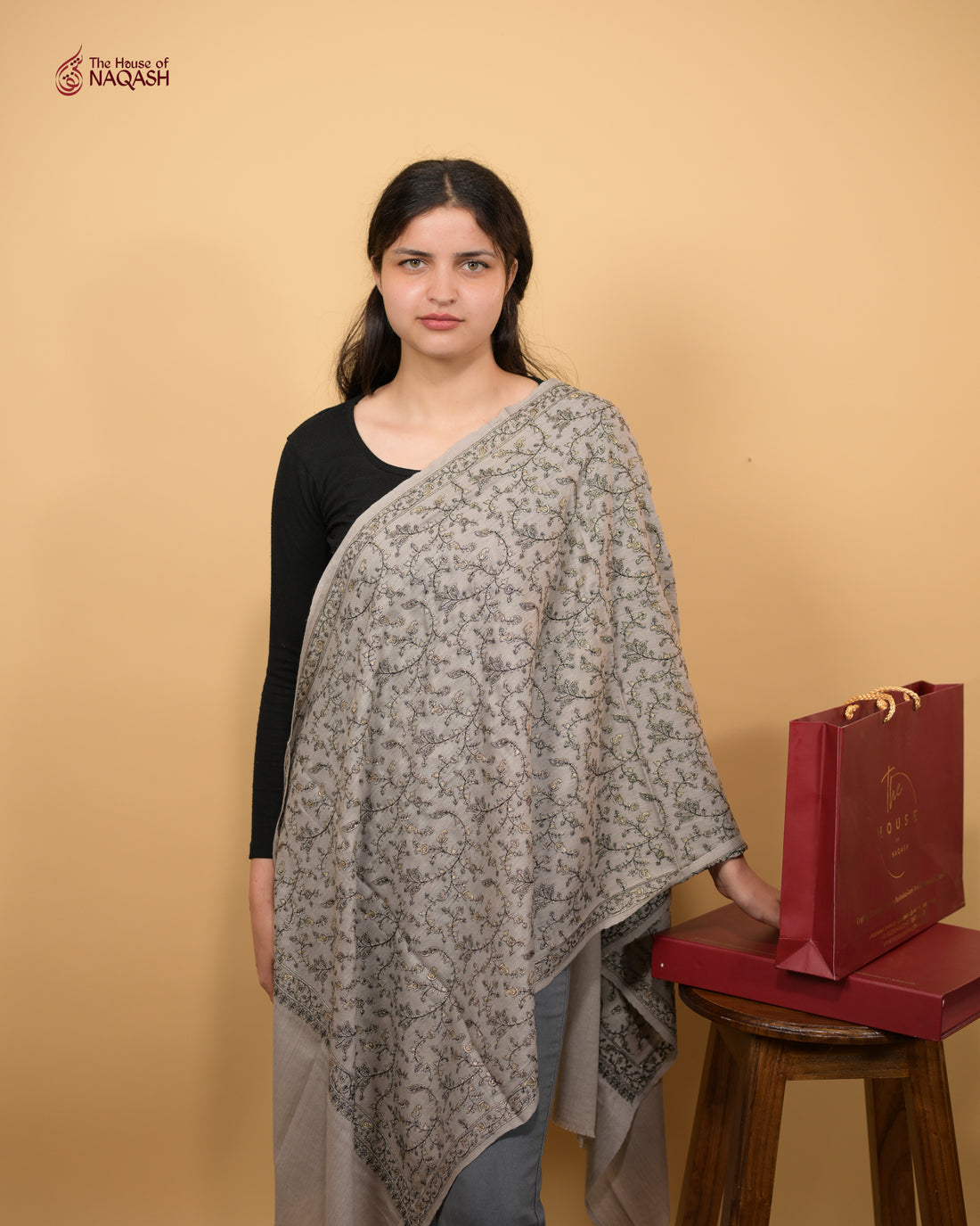 Earthy Elegance Jaaldar