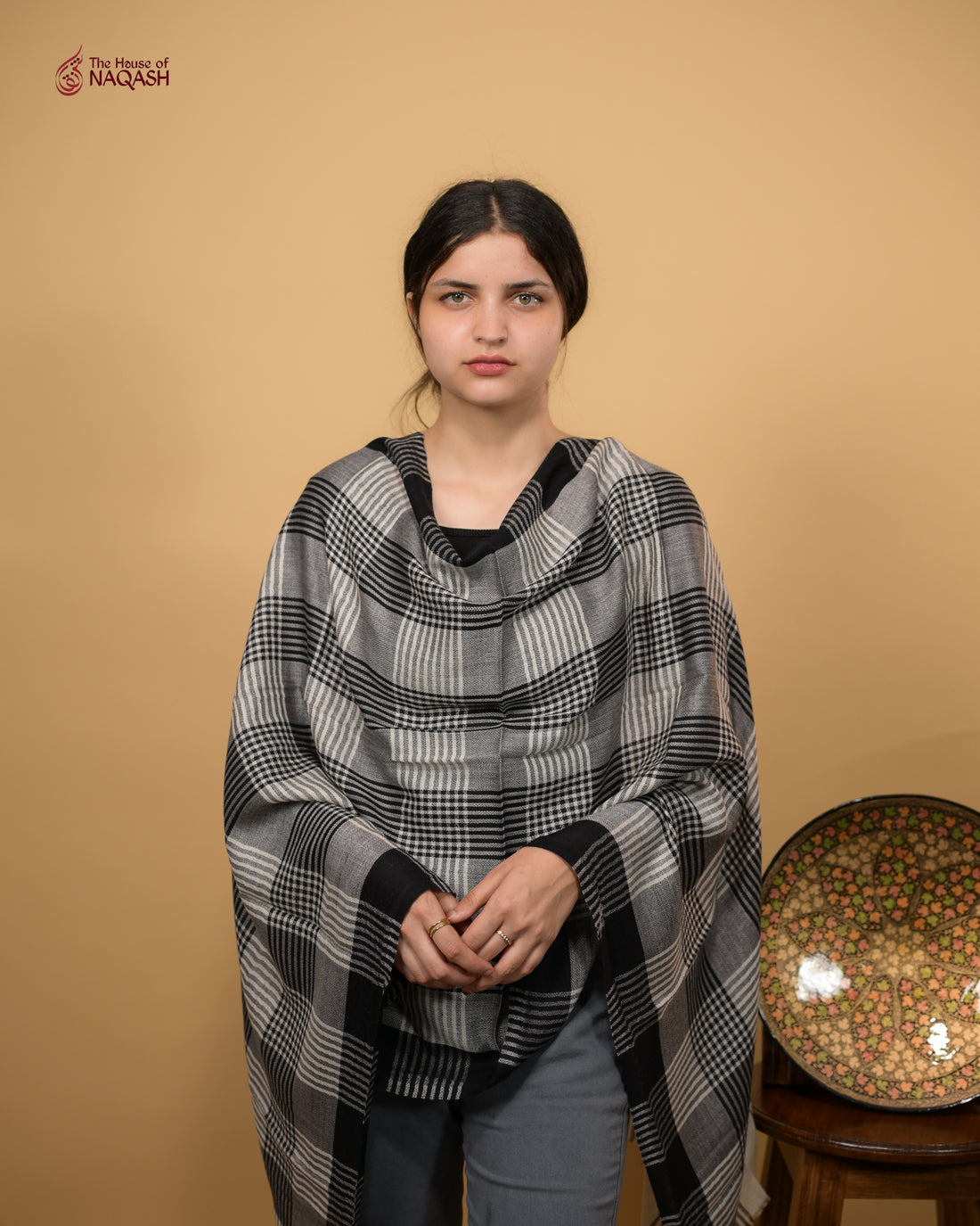 Classic Black & White Lines