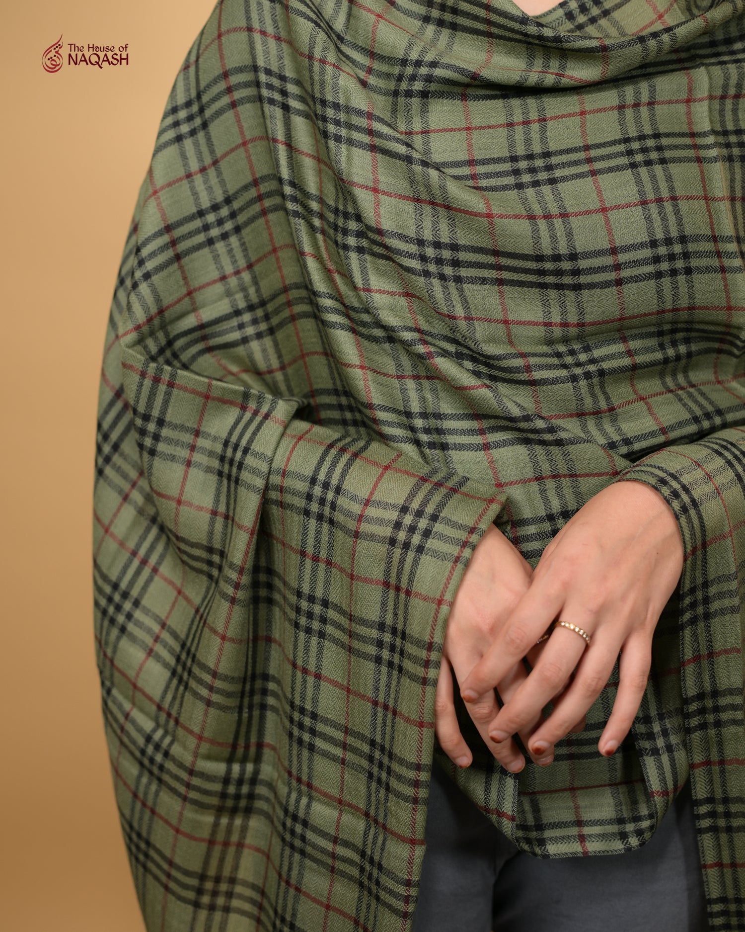 Forest Line Motif Wrap
