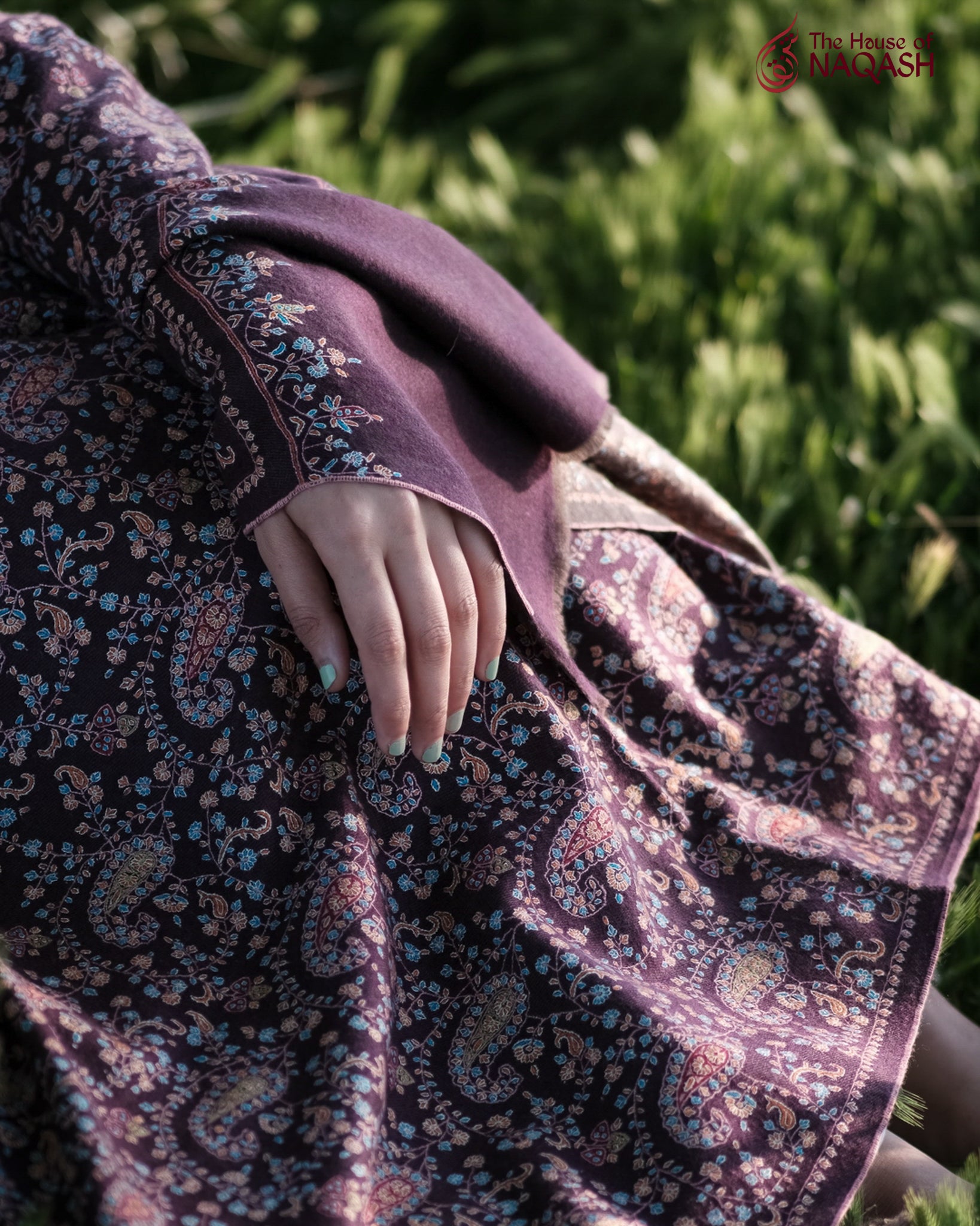 Dual-Texture Semi GI Pashmina Shawl Reversible