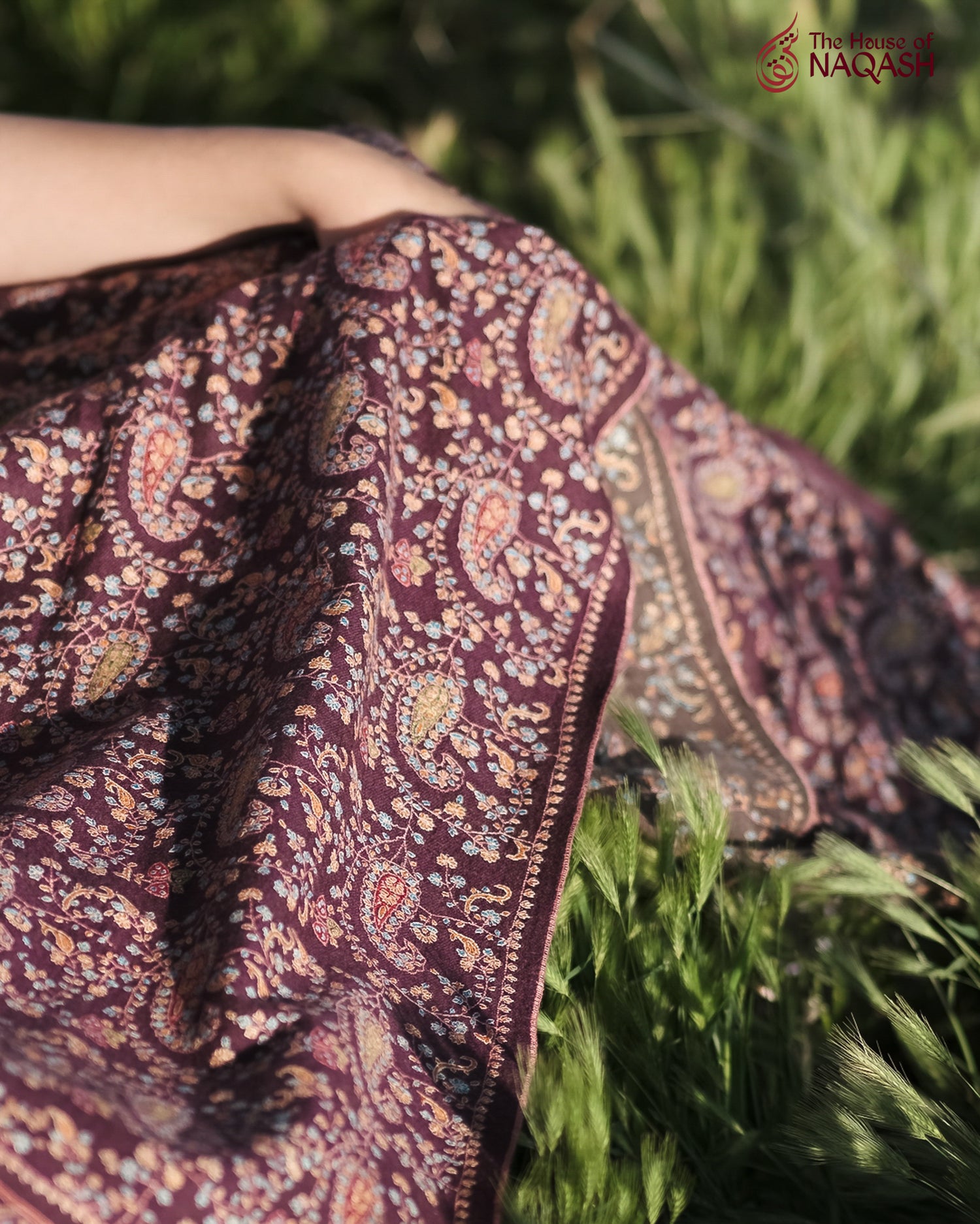Dual-Texture Semi GI Pashmina Shawl Reversible