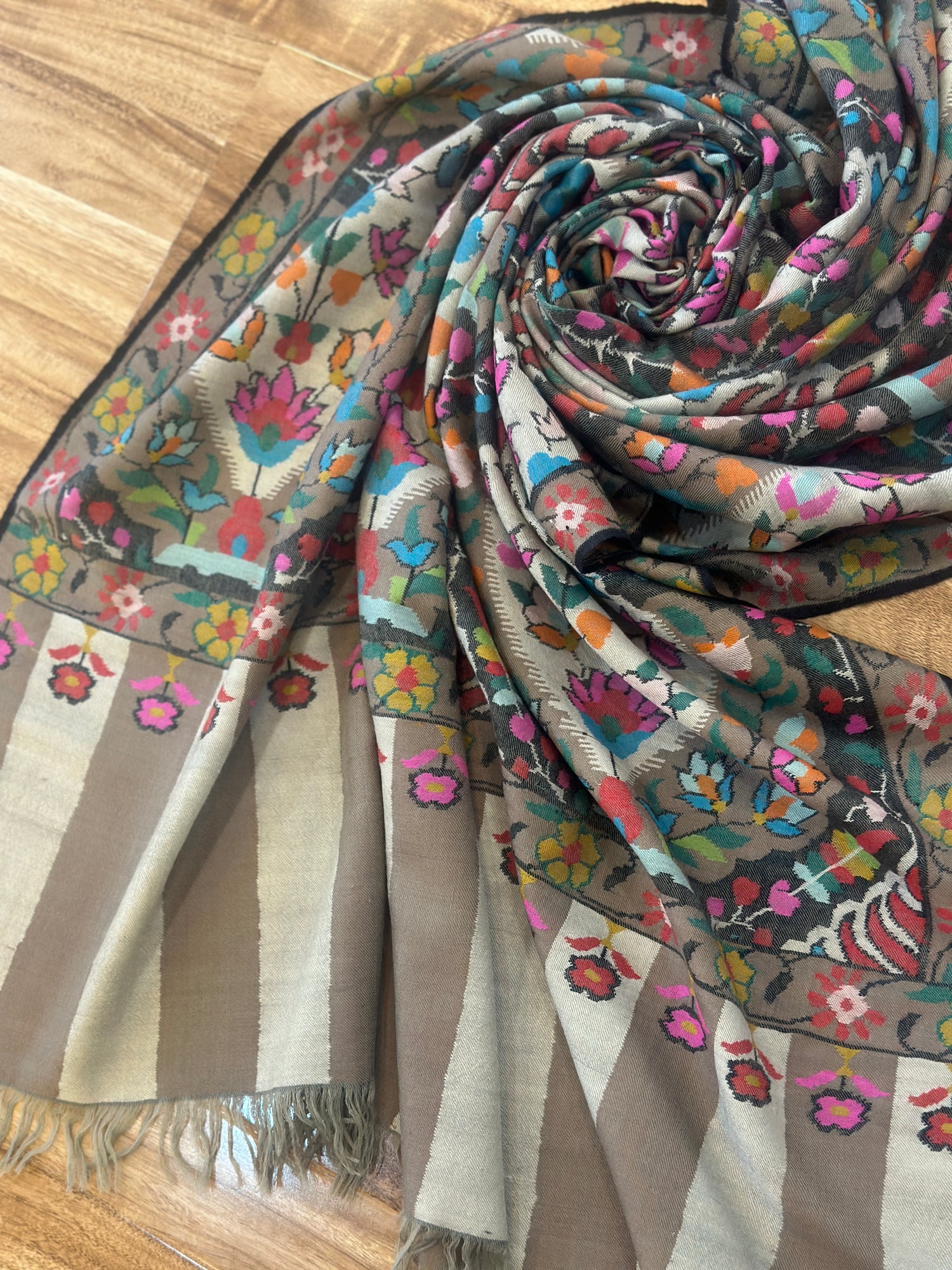 Serene Natural Kani Pashmina Shawl