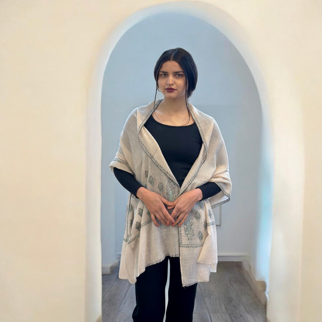 White Serenity Handwoven Pashmina