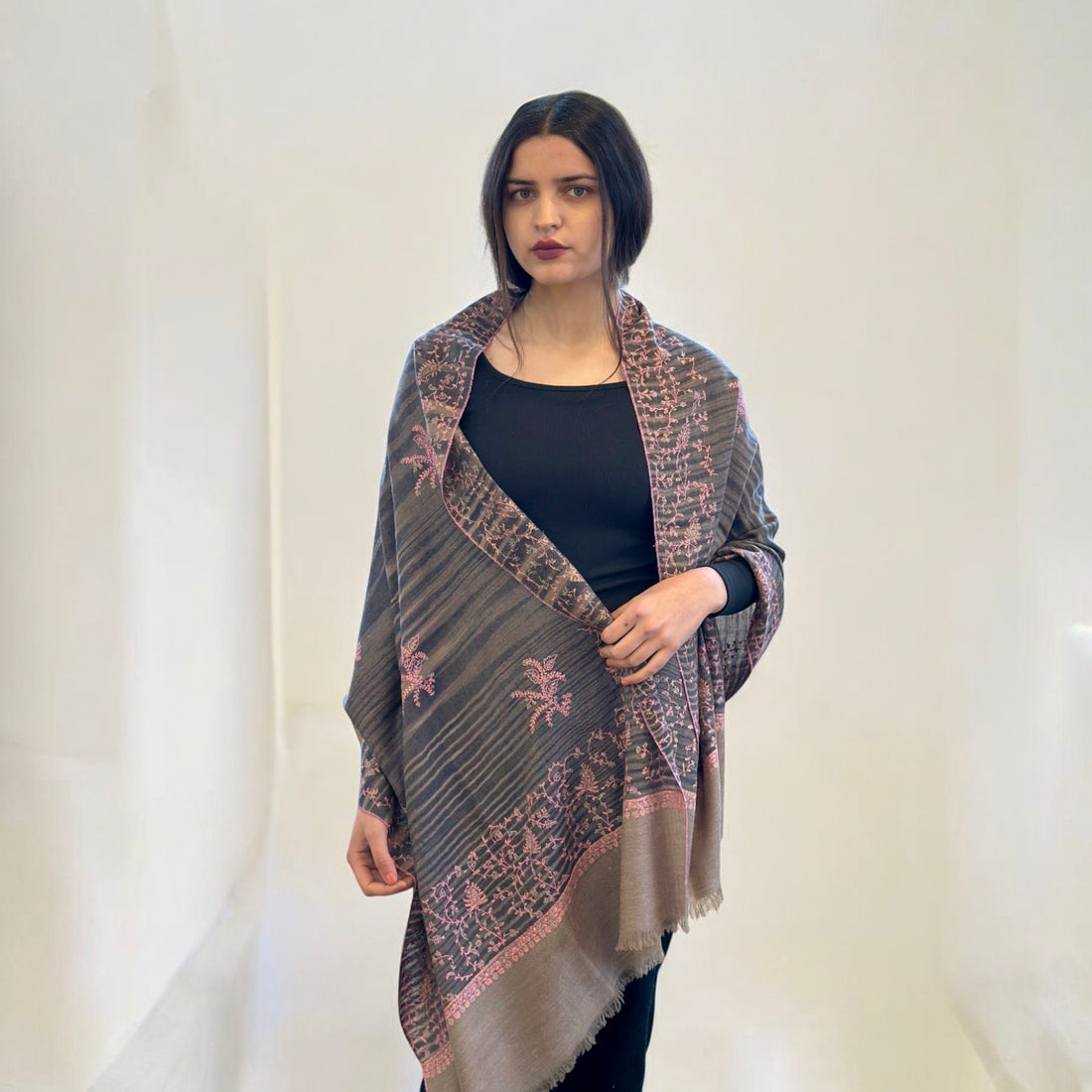 Natural Noir Handwoven Pashmina