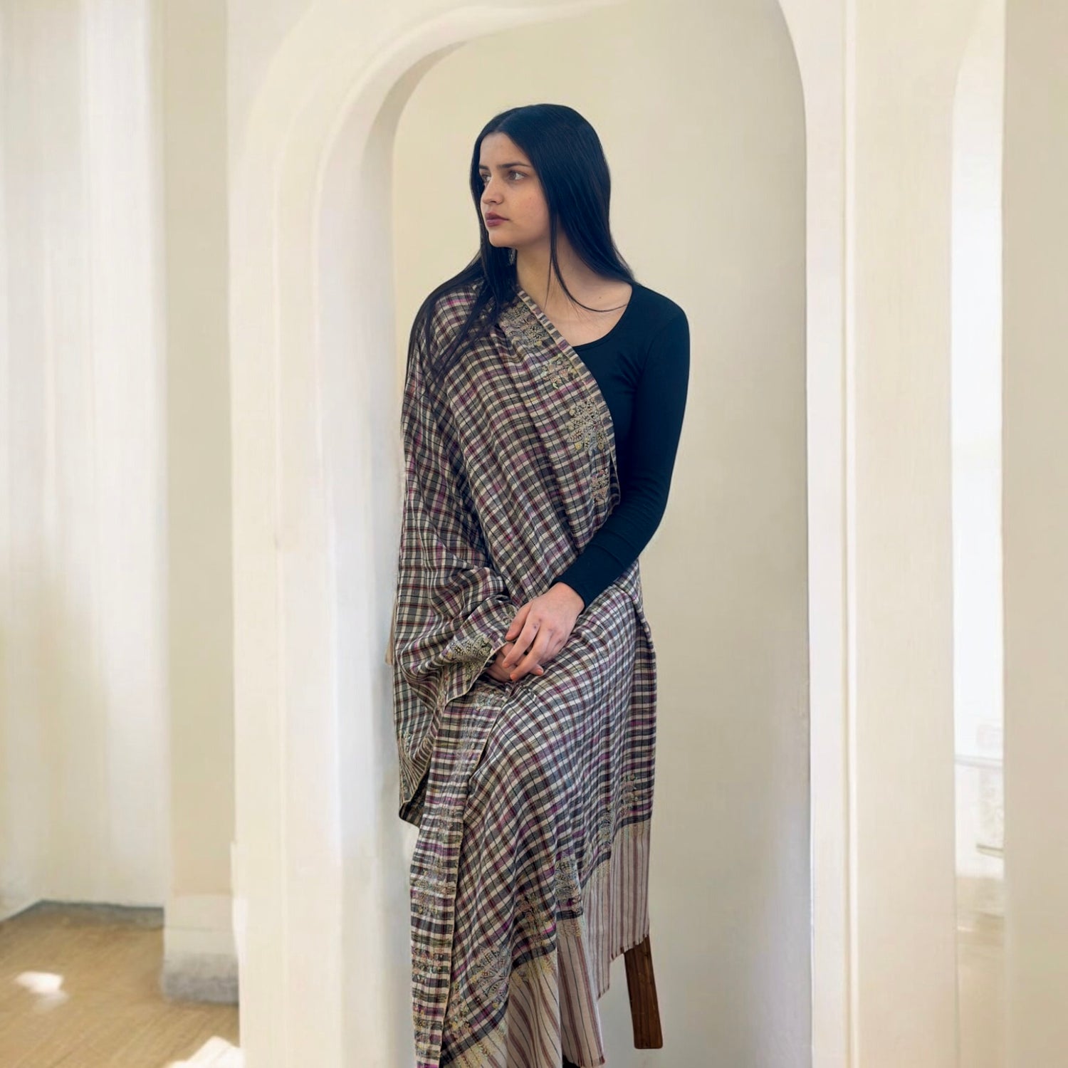 Beige and Noir Pashmina Shawl with Sozni Embroidery